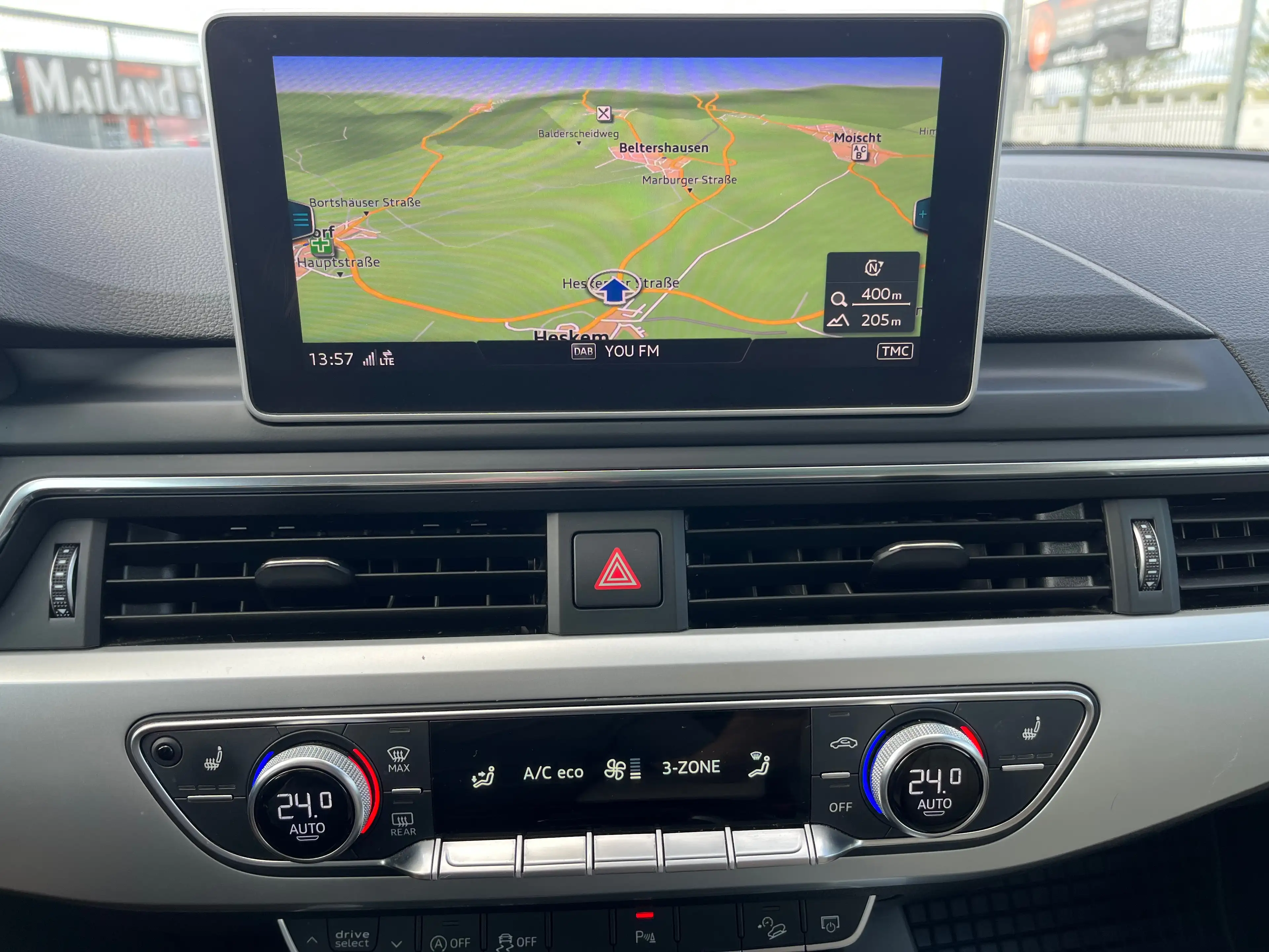 Audi A4 allroad 3,0 TDI AHK/MATRIX/4xSHZ — photo 12