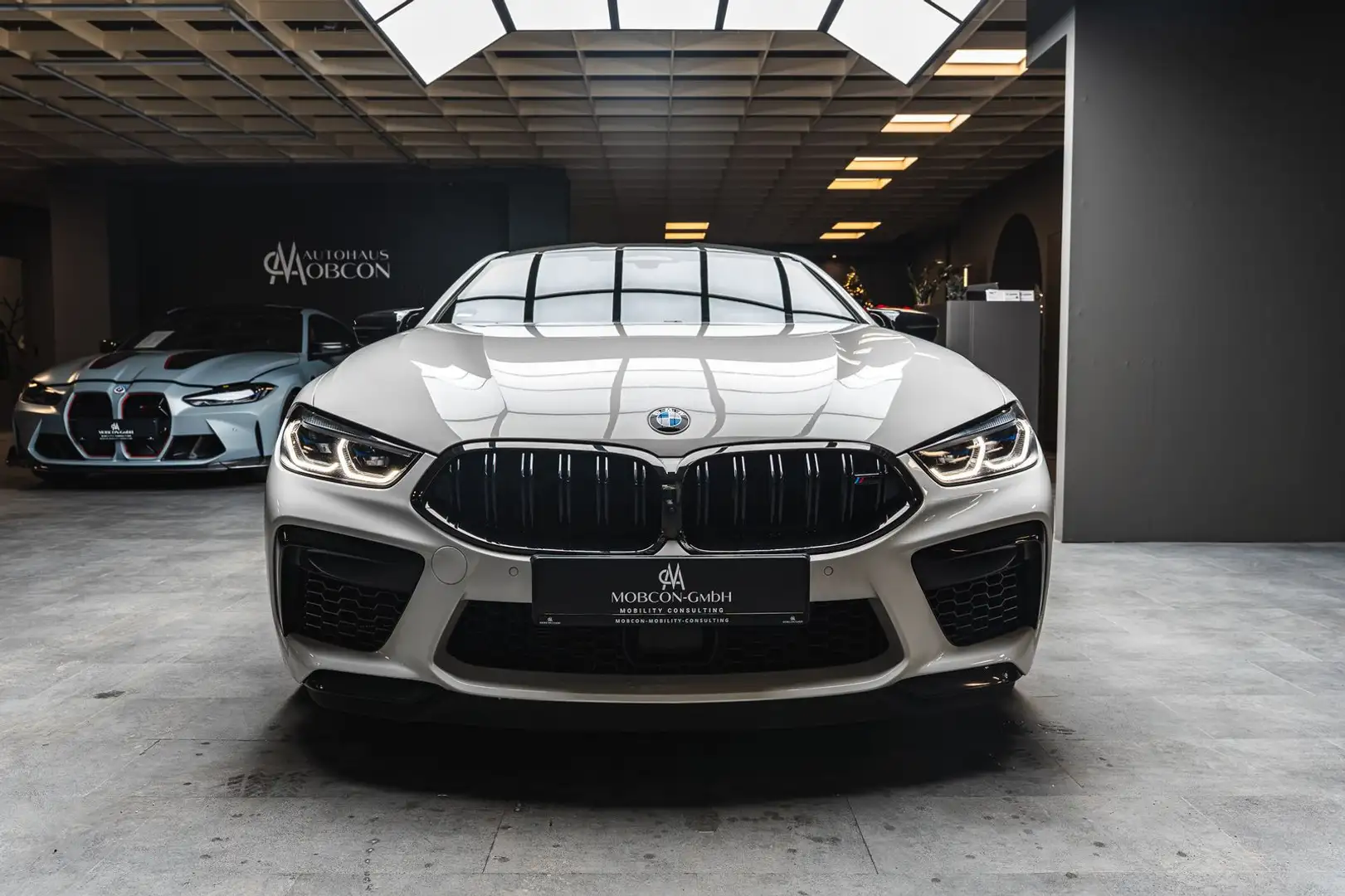 BMW M8 Competition *360°*DrivAss.Prof.*Volleder Weiß - 2