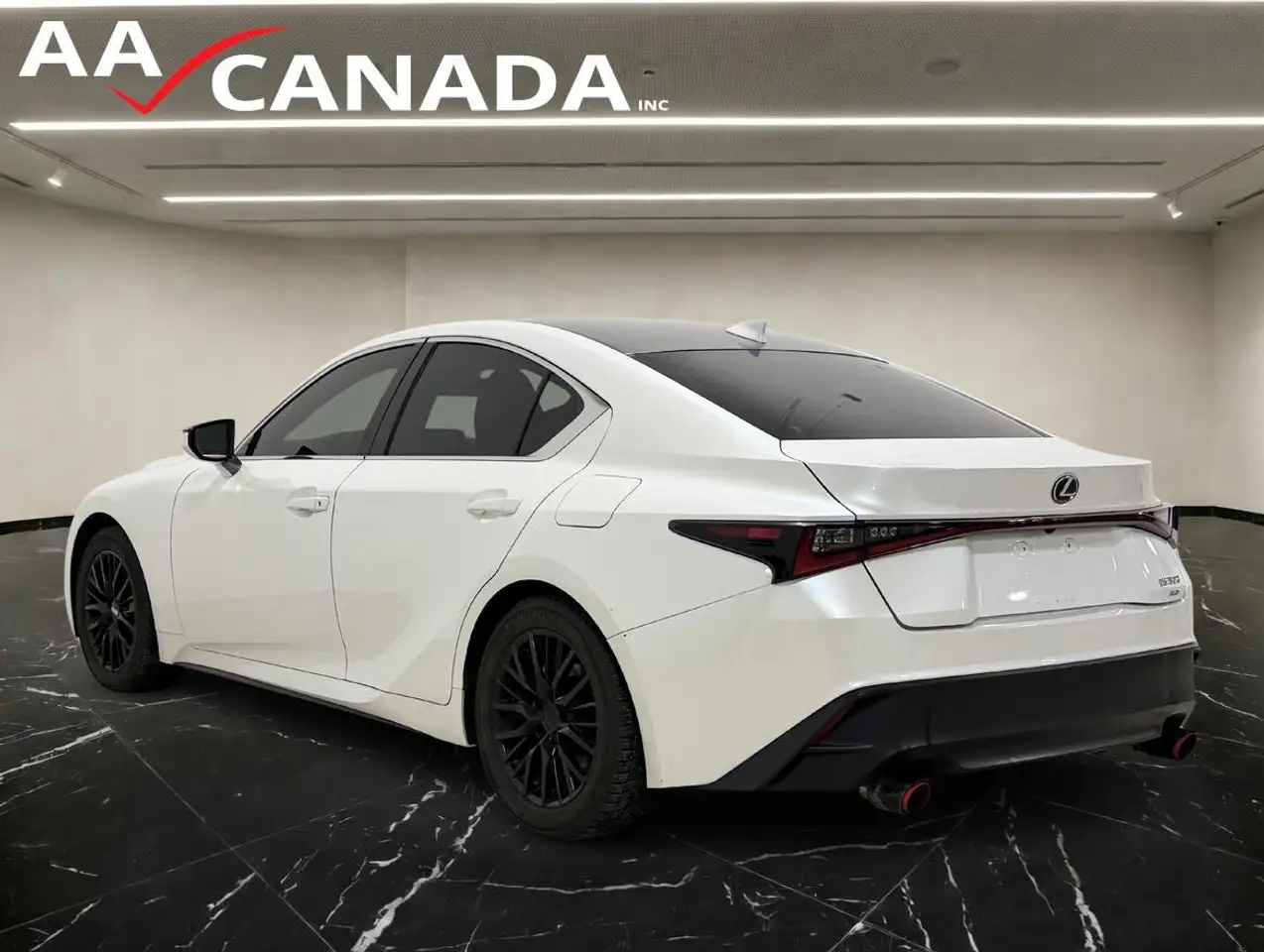 Lexus IS снимка Lexus IS