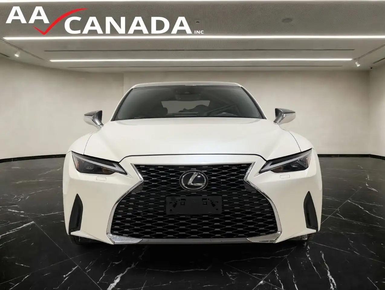 Lexus IS снимка Lexus IS
