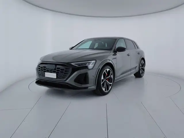 Audi SQ8 e-tron SQ8 SPB e-tron sport attitude
