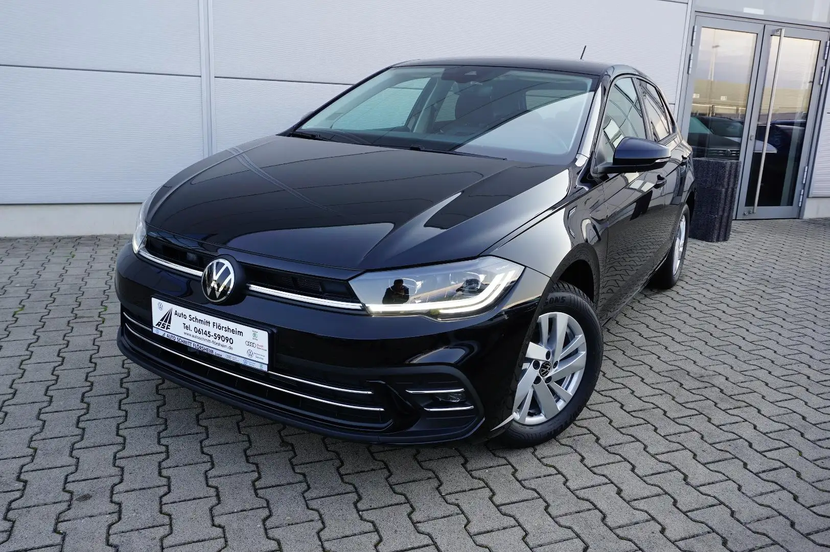 Volkswagen Polo Style 1,0 l TSI 7-Gang-DSG Navi,RFK,ACC,Clima Černá - 2