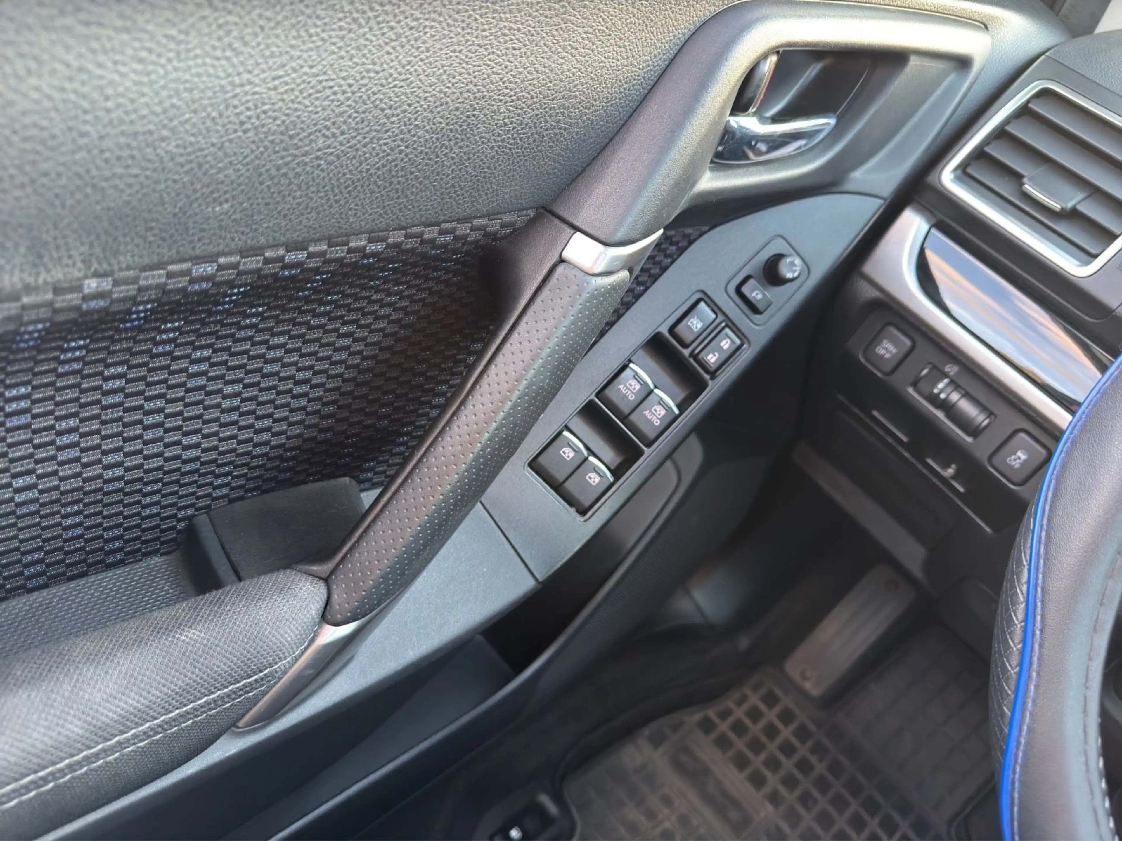 Subaru Forester Exclusive°Automatik°Navi°sitzheizung° — photo 12