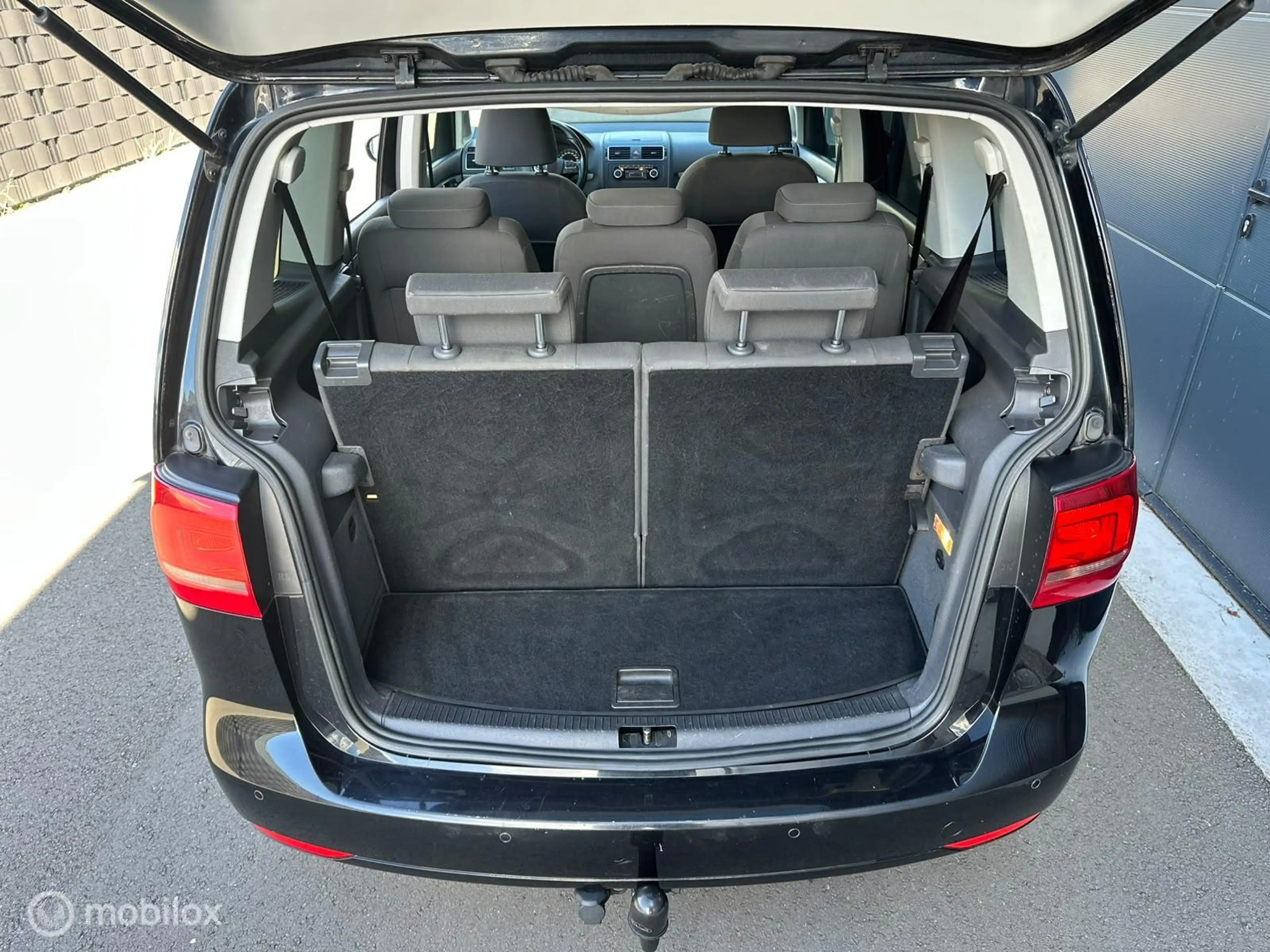 Volkswagen Touran 1.4 TSI Highline 7p. — photo 15