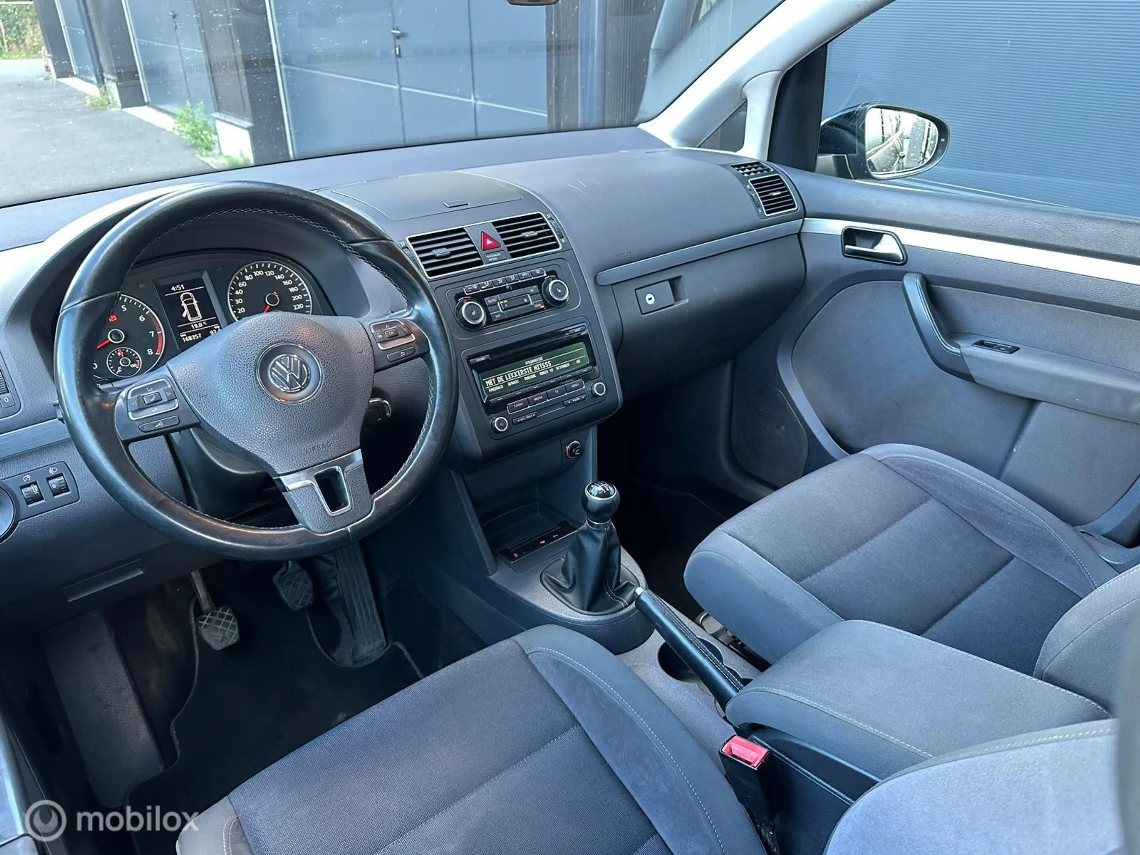 Volkswagen Touran 1.4 TSI Highline 7p. — photo 5