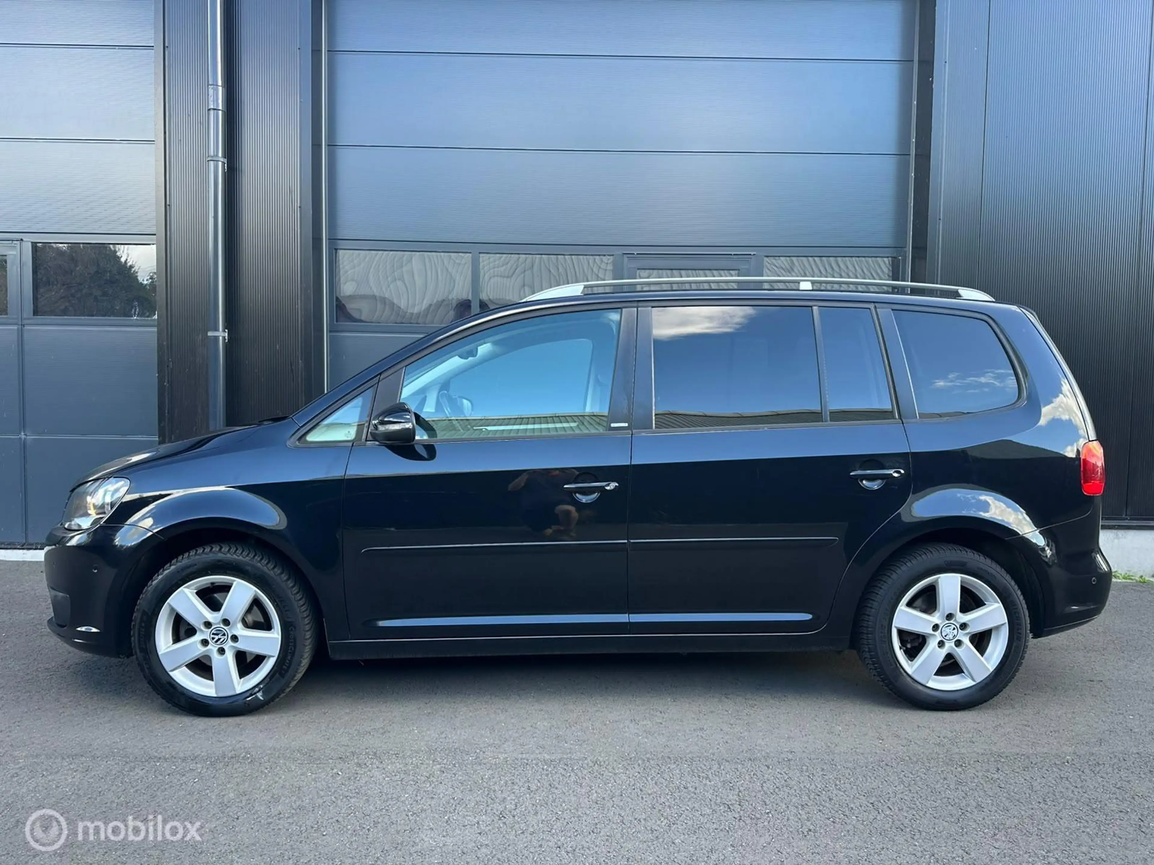 Volkswagen Touran 1.4 TSI Highline 7p. — photo 3