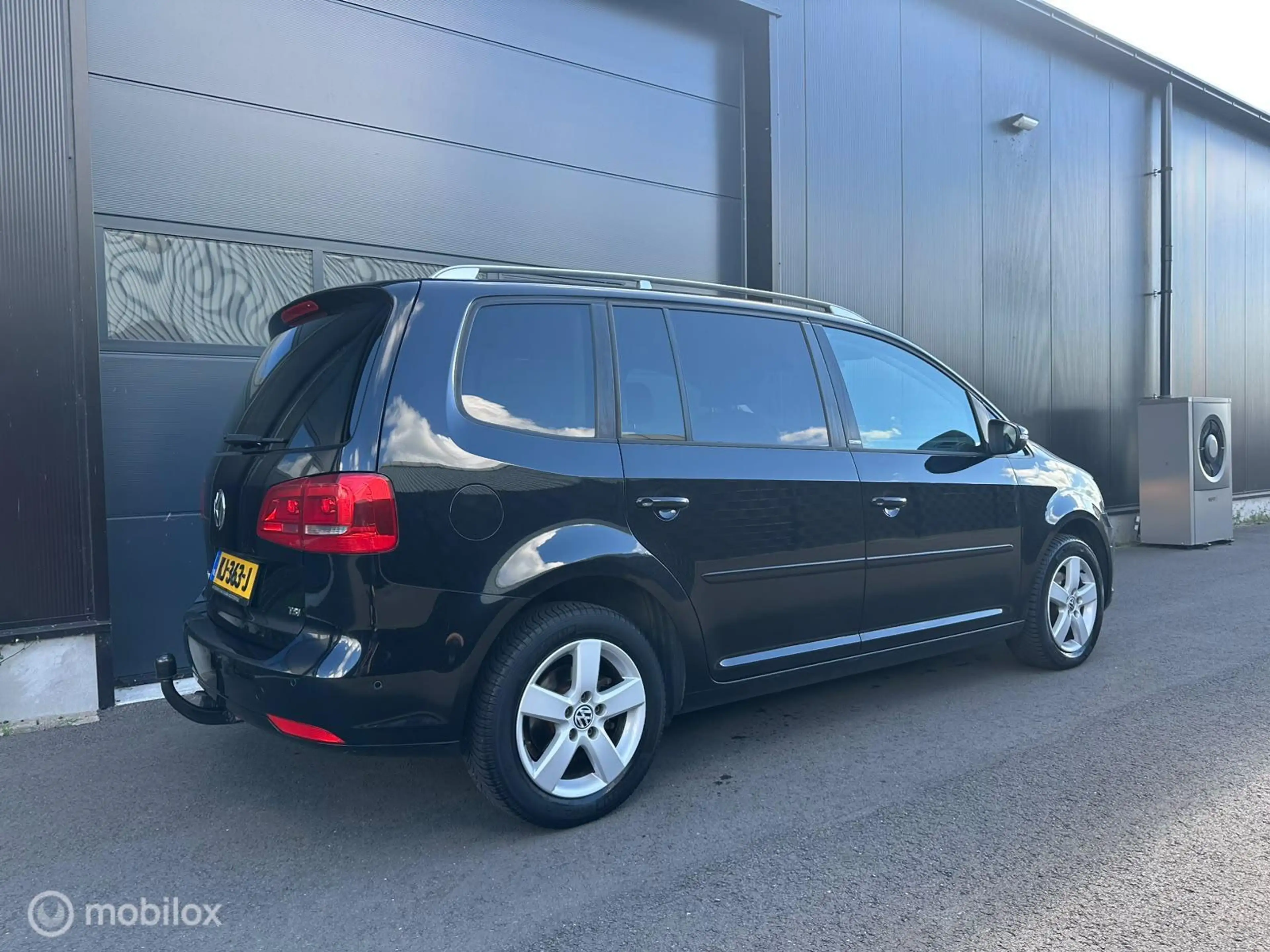 Volkswagen Touran 1.4 TSI Highline 7p. — photo 12