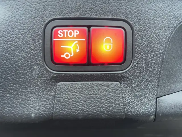 Mercedes-Benz Cla Class view 14