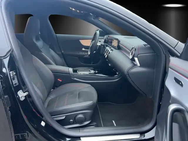 Mercedes-Benz Cla Class view 10