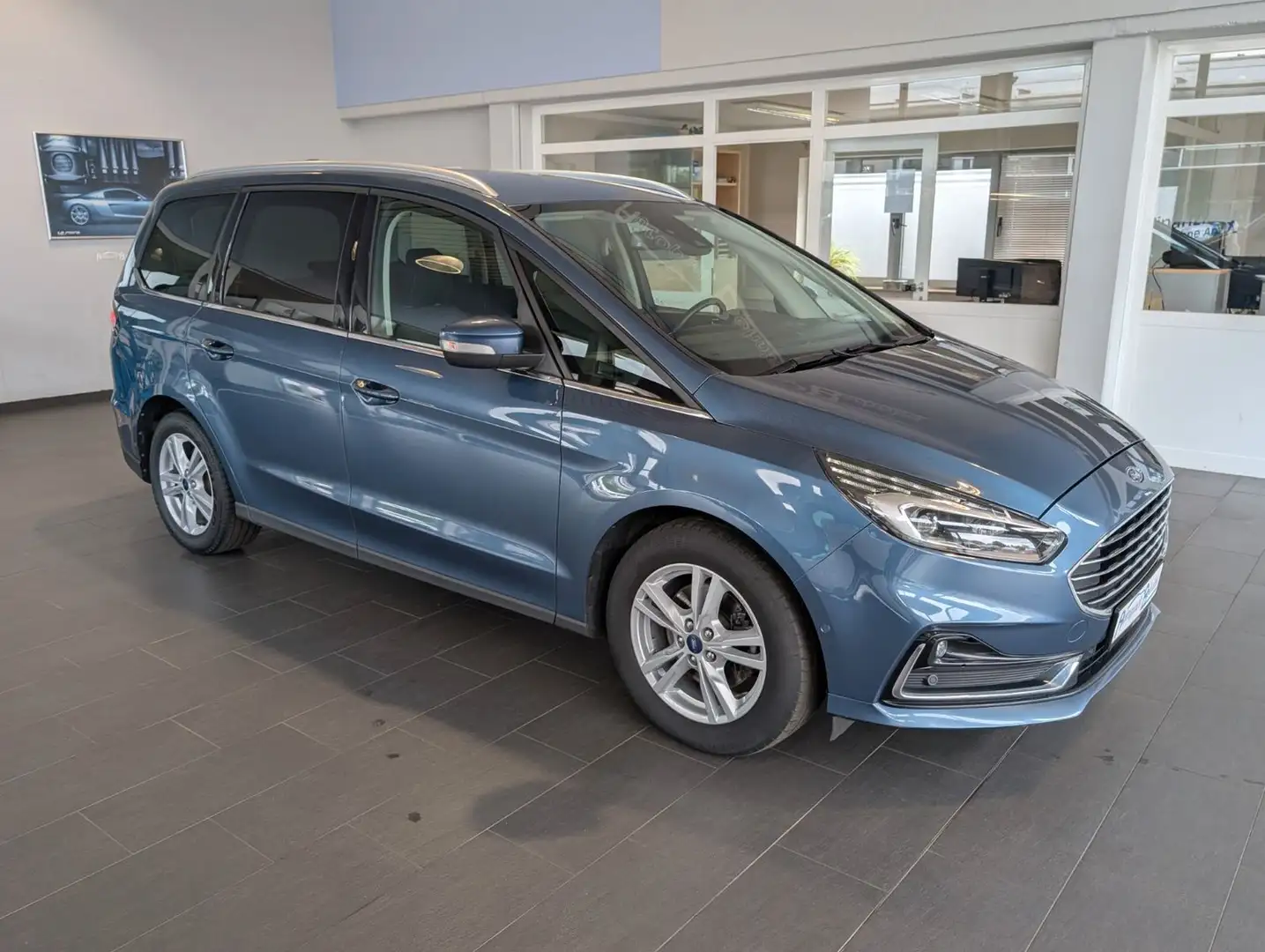 Ford Galaxy Titanium Aut.*7Sitze*Standheizung*KAM*LED Blau - 1
