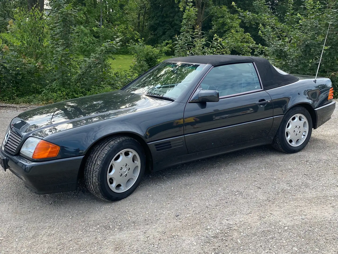 Mercedes-Benz SL 300 SL-24 Roadster Schwarz - 2