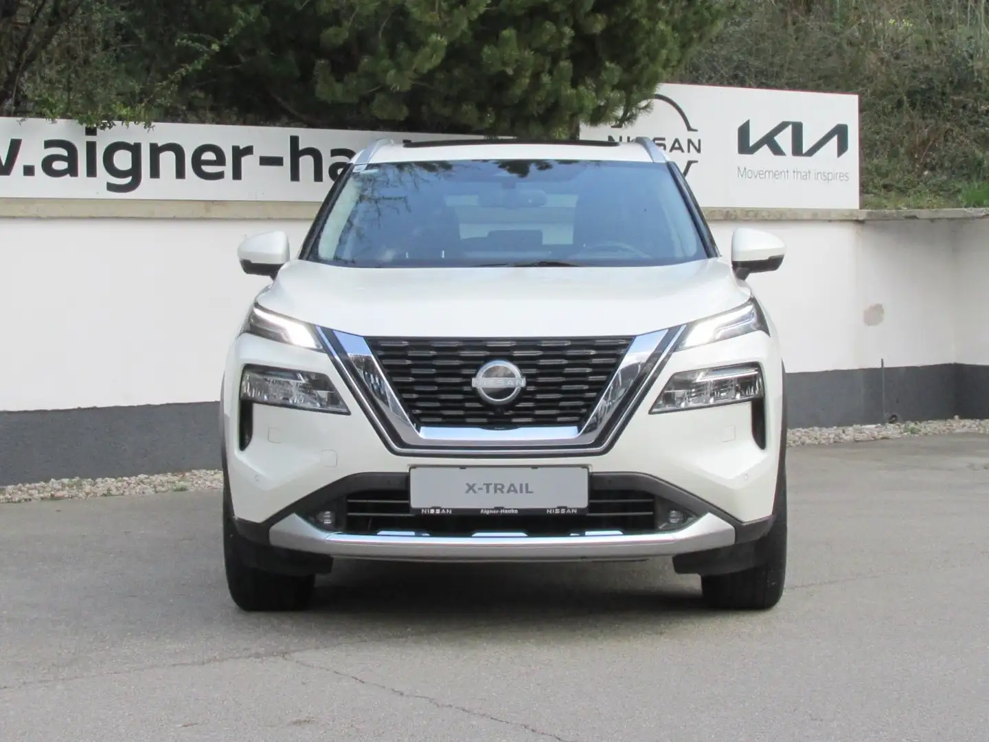 Nissan X-Trail 1,5 VC-T MHEV Xtronic Tekna Weiß - 2
