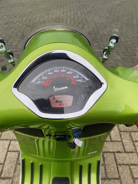 Vespa GTS 300 - foto 4