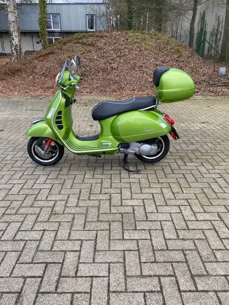 Vespa GTS 300 - foto 5