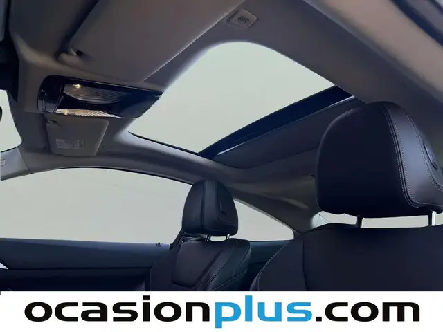 BMW 4 Series view 6