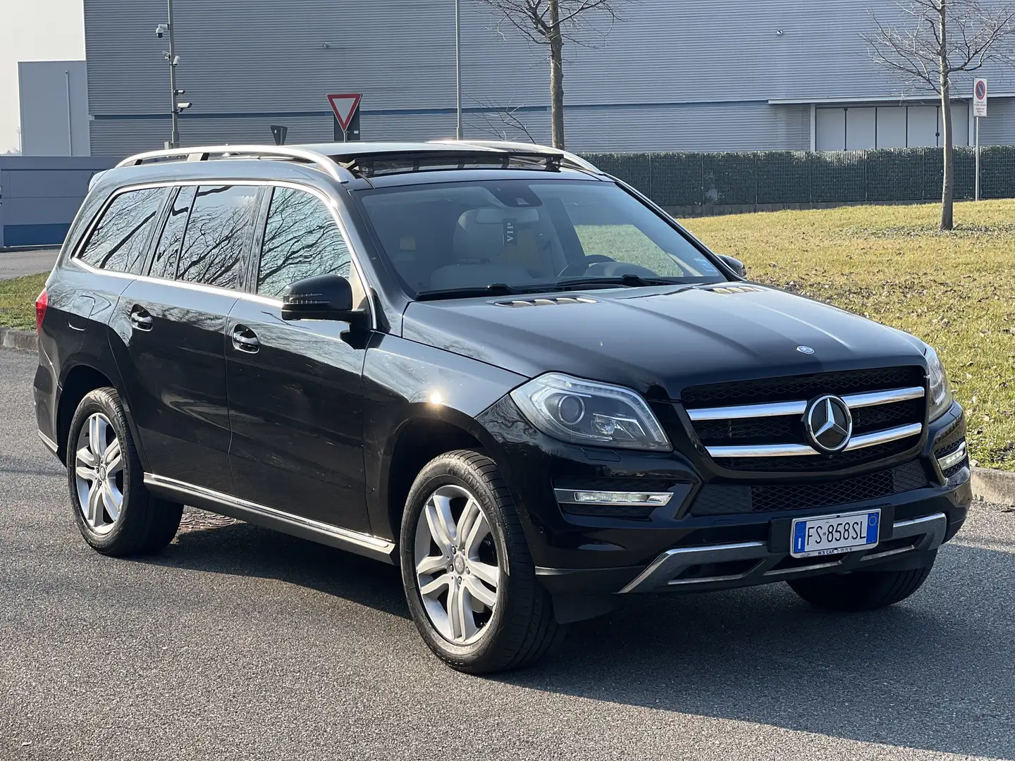 Mercedes-Benz GL 350 bt Premium auto Černá - 1