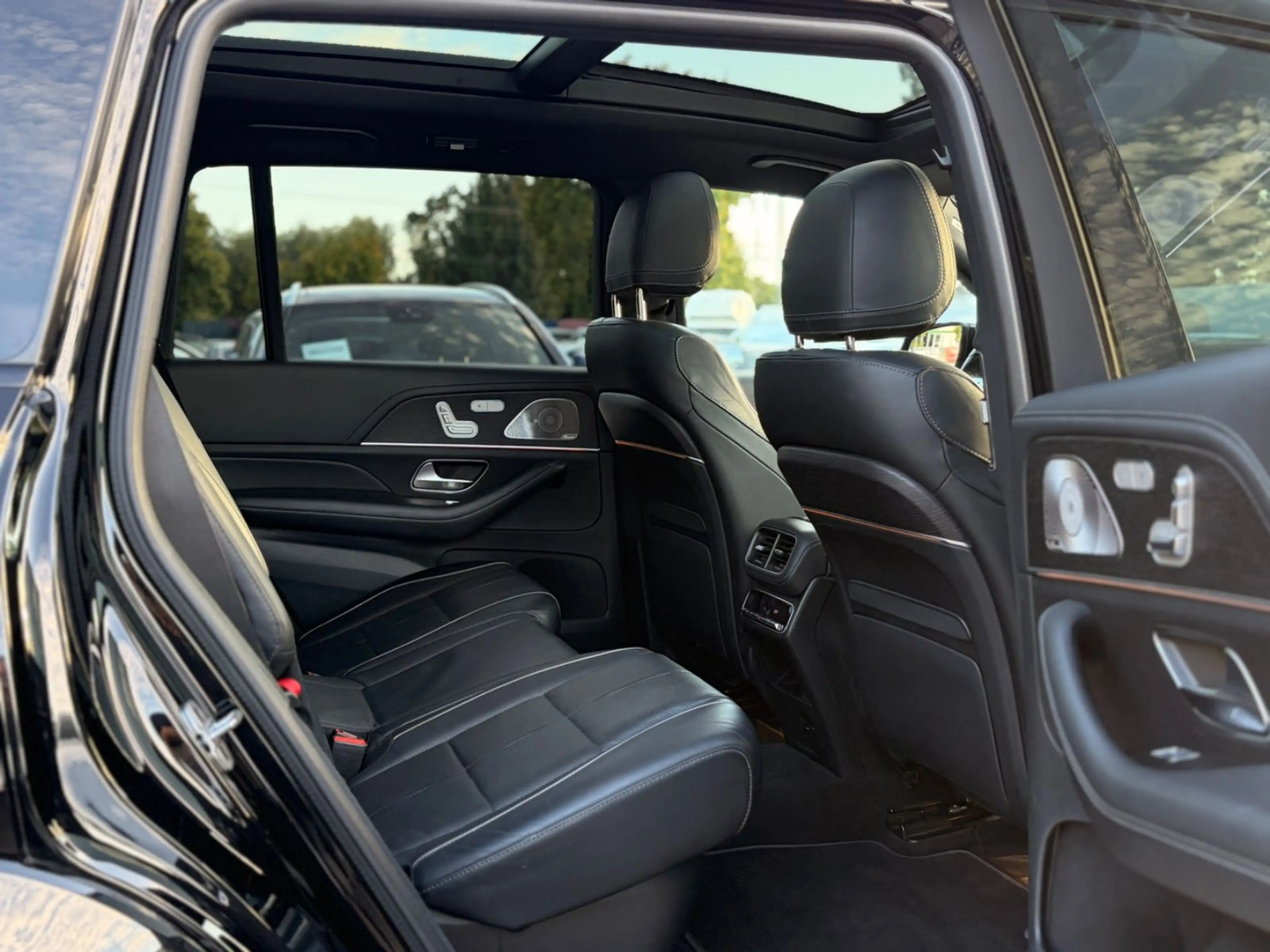 Mercedes-Benz GLS 350 d 4Matic |AMG Line |7-Sitz |Pano.|HUD|AHK — photo 11