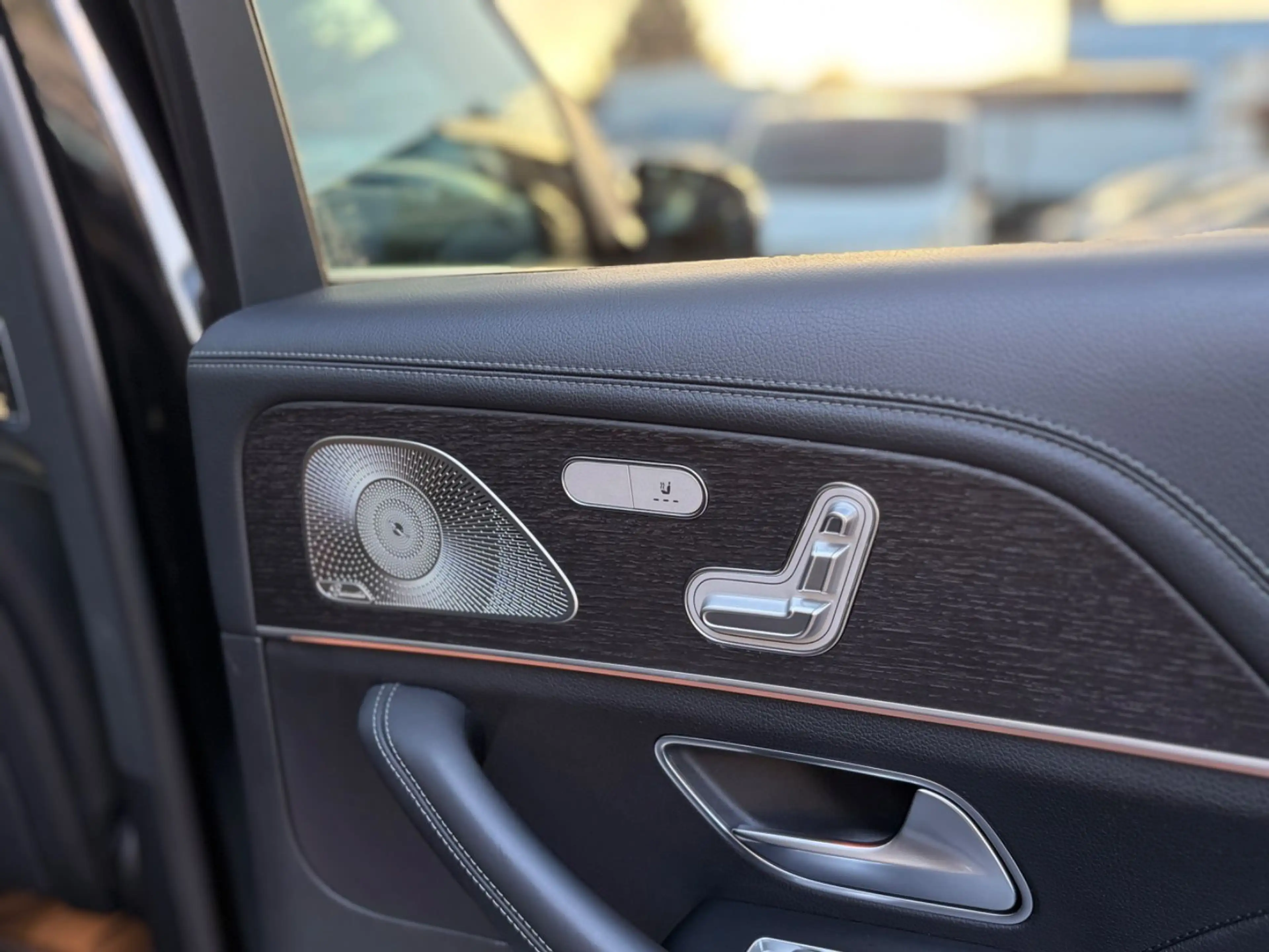 Mercedes-Benz GLS 350 d 4Matic |AMG Line |7-Sitz |Pano.|HUD|AHK — photo 12