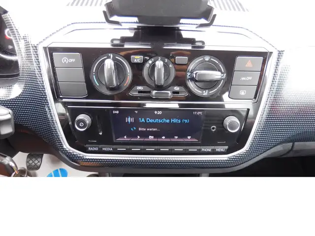 Volkswagen up! view 7