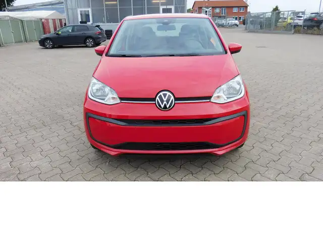 Volkswagen up! view 3