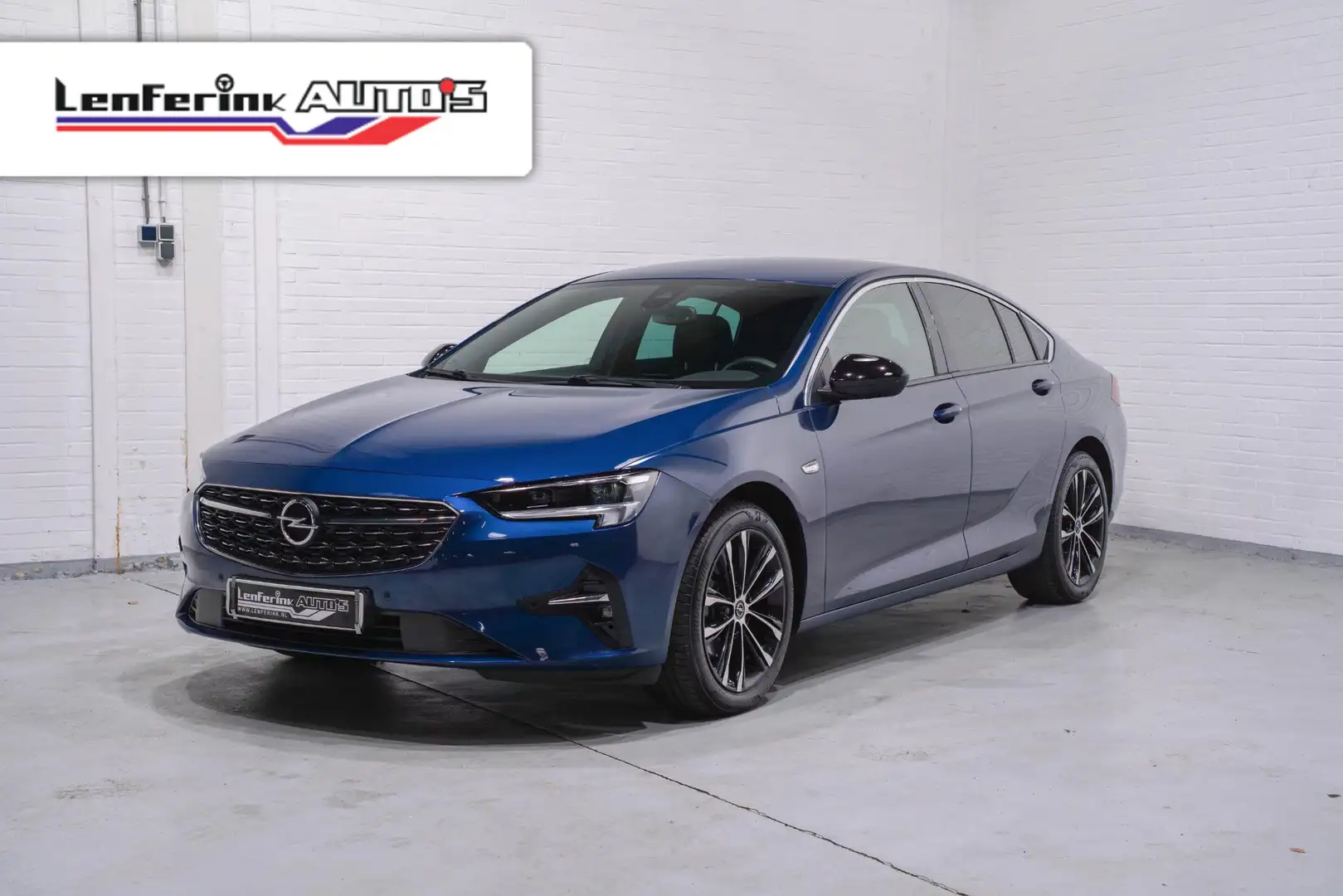 Opel Insignia Grand Sport 1.5 CDTI Ultimate navi cruise DAB PDC Bleu - 1
