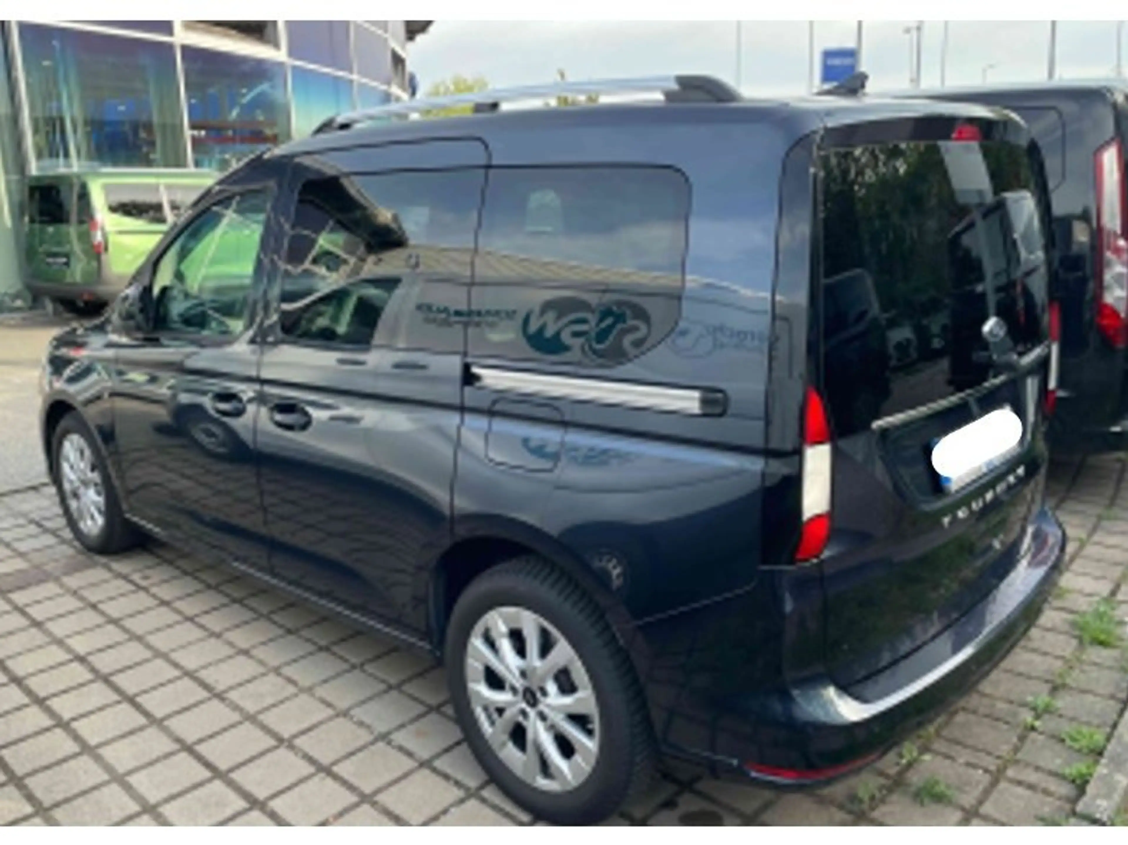 Ford Tourneo Connect 2.0 Aut./AHK/ACC/KAMERA/7-SITZE/ — photo 2