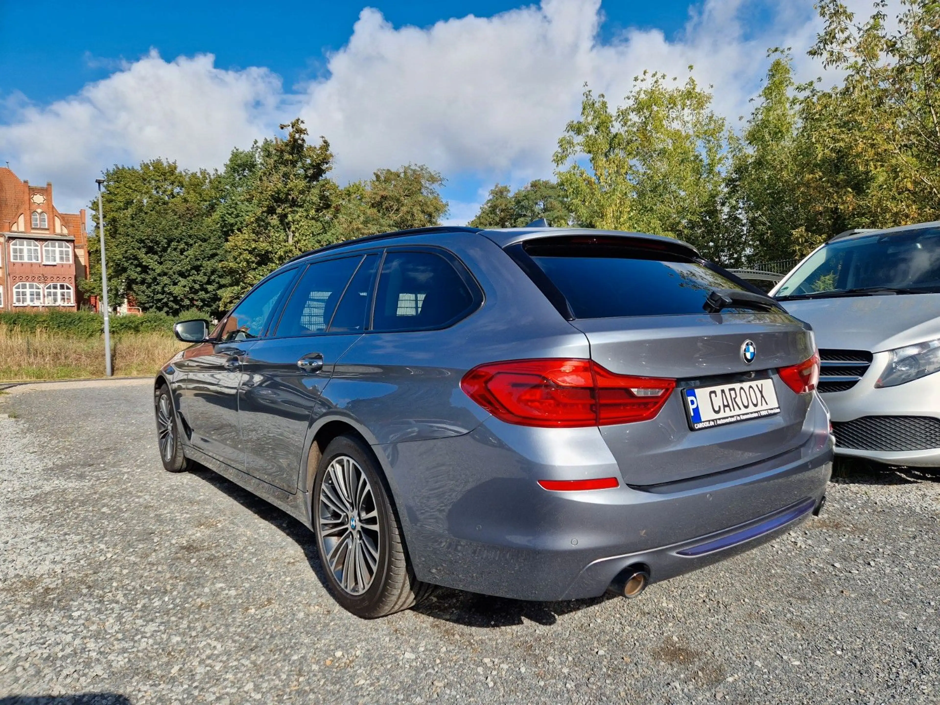 BMW 520 d Touring Sport Line LED HUD ACC PANO LEDER — photo 8
