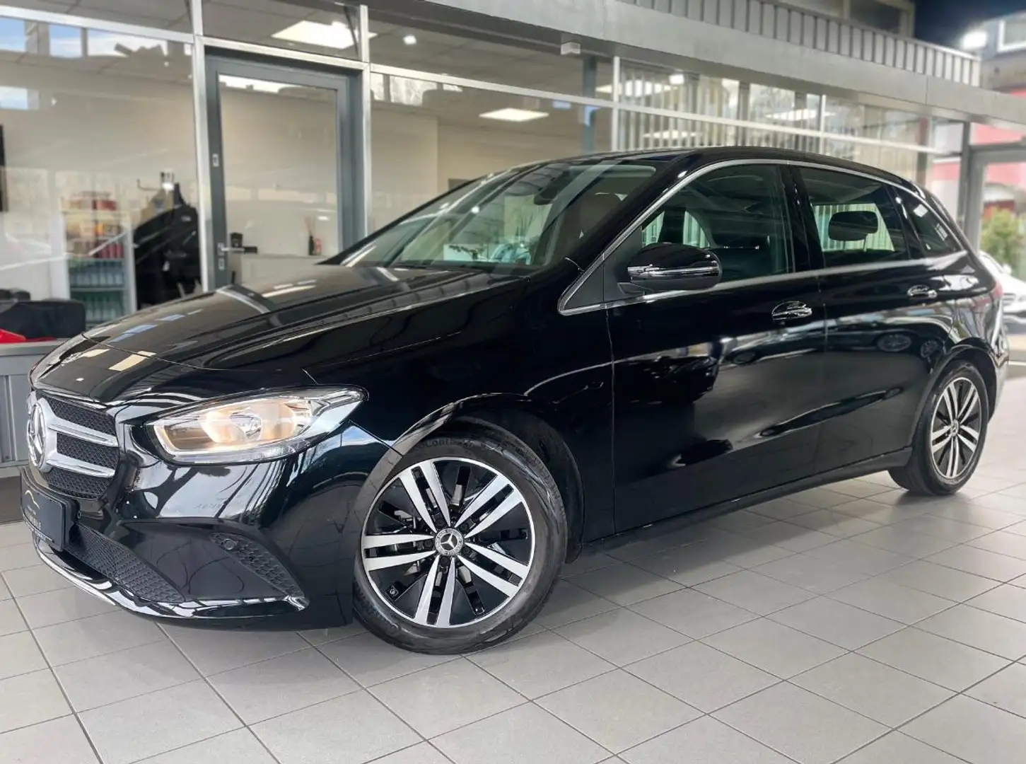Mercedes-Benz B 180 B180 7G-Tronic WIDESCREEN NAVI CARPLAY KAMERA Negro - 2
