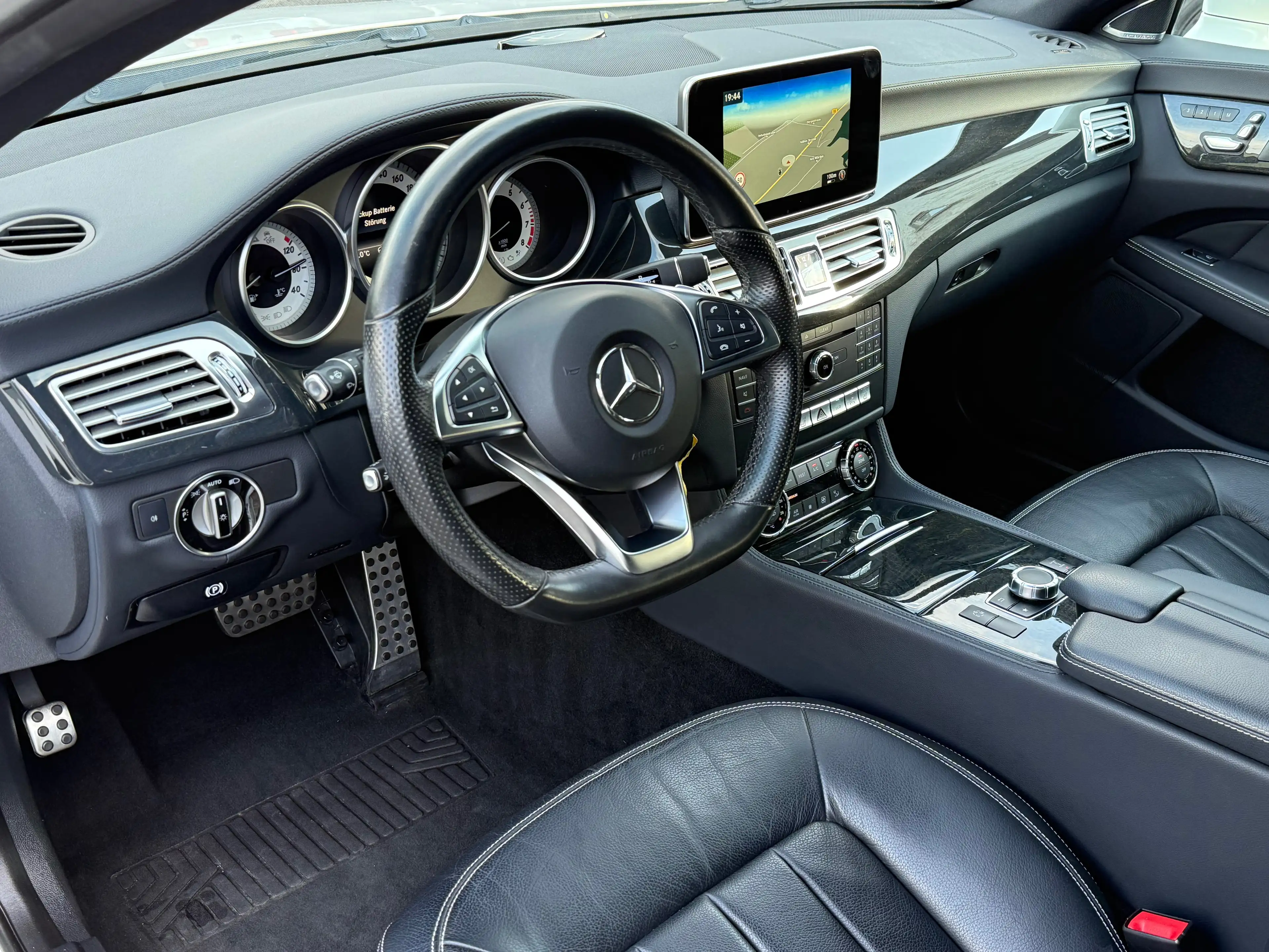 Mercedes-Benz CLS 500 CLS 500 BlueEfficiency 4Matic (218.991) — photo 7