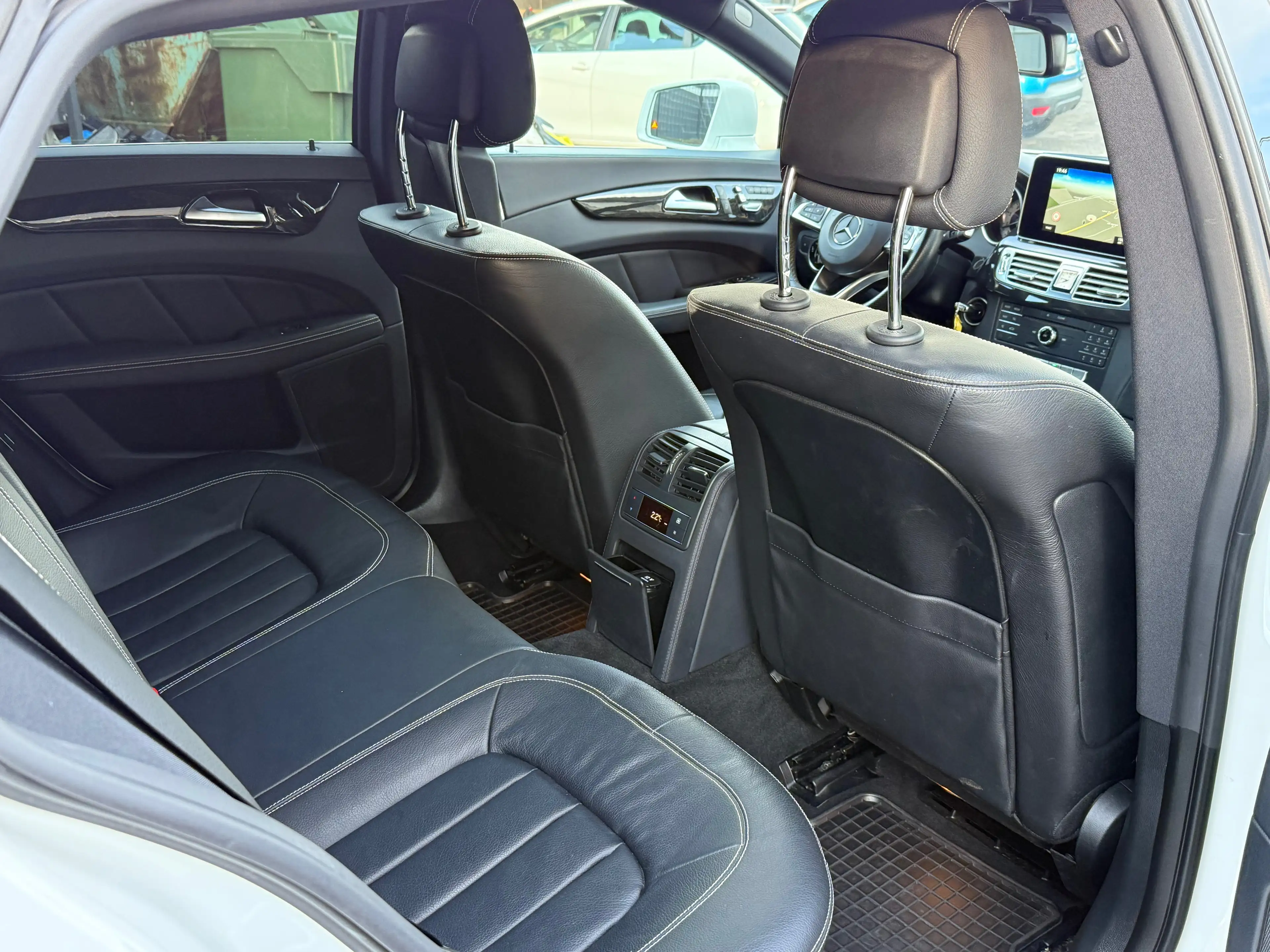 Mercedes-Benz CLS 500 CLS 500 BlueEfficiency 4Matic (218.991) — photo 15