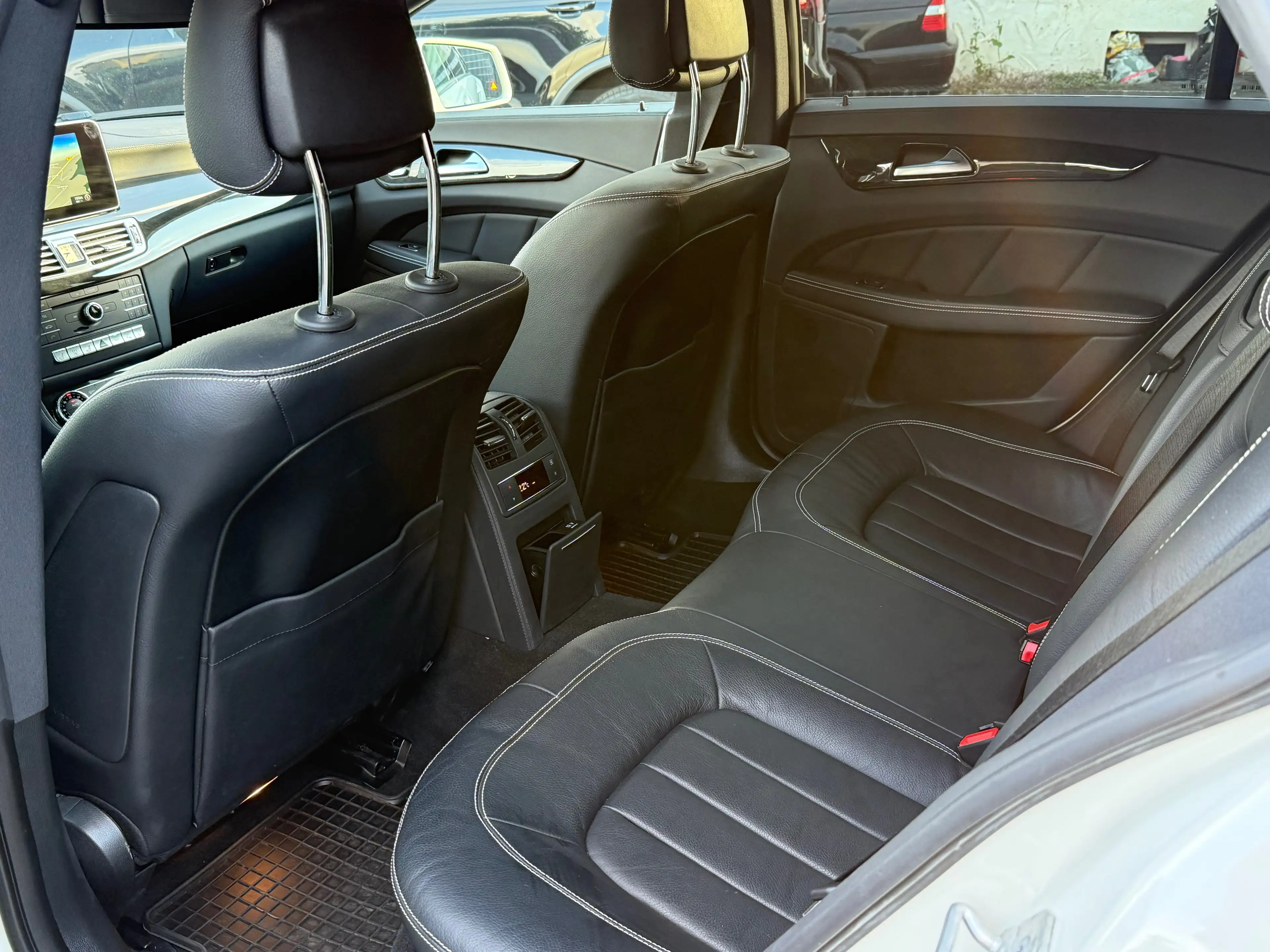 Mercedes-Benz CLS 500 CLS 500 BlueEfficiency 4Matic (218.991) — photo 13