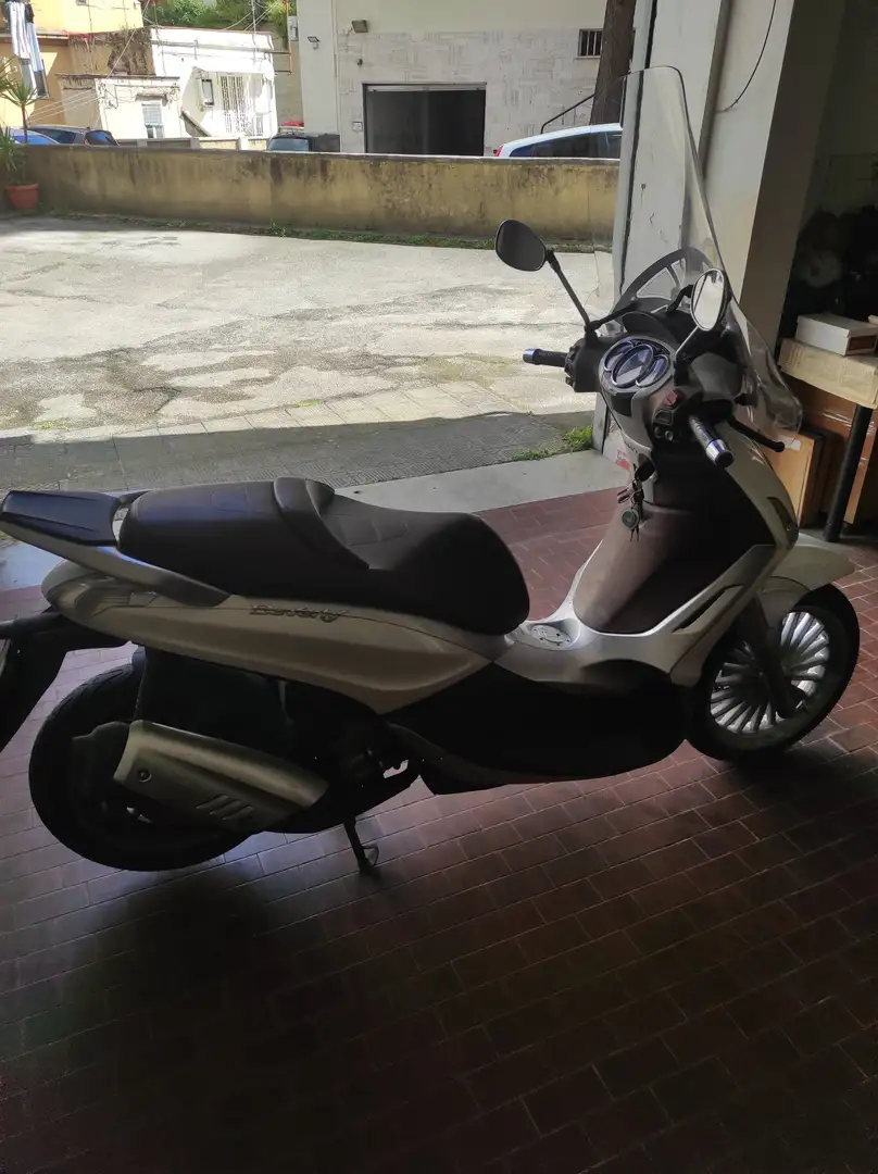 Piaggio Beverly 300 Blanc - 1