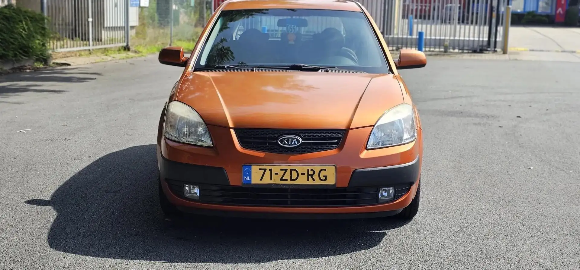Kia Rio 1.4 X-tra NIEUWE APK BIJ AFLEVERING Oranje - 2