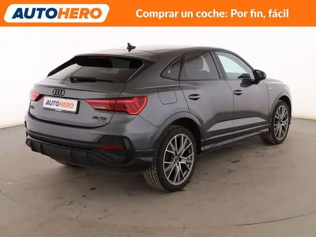 Audi Q3 view 6