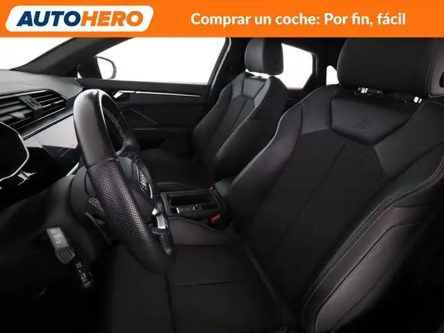 Audi Q3 view 11