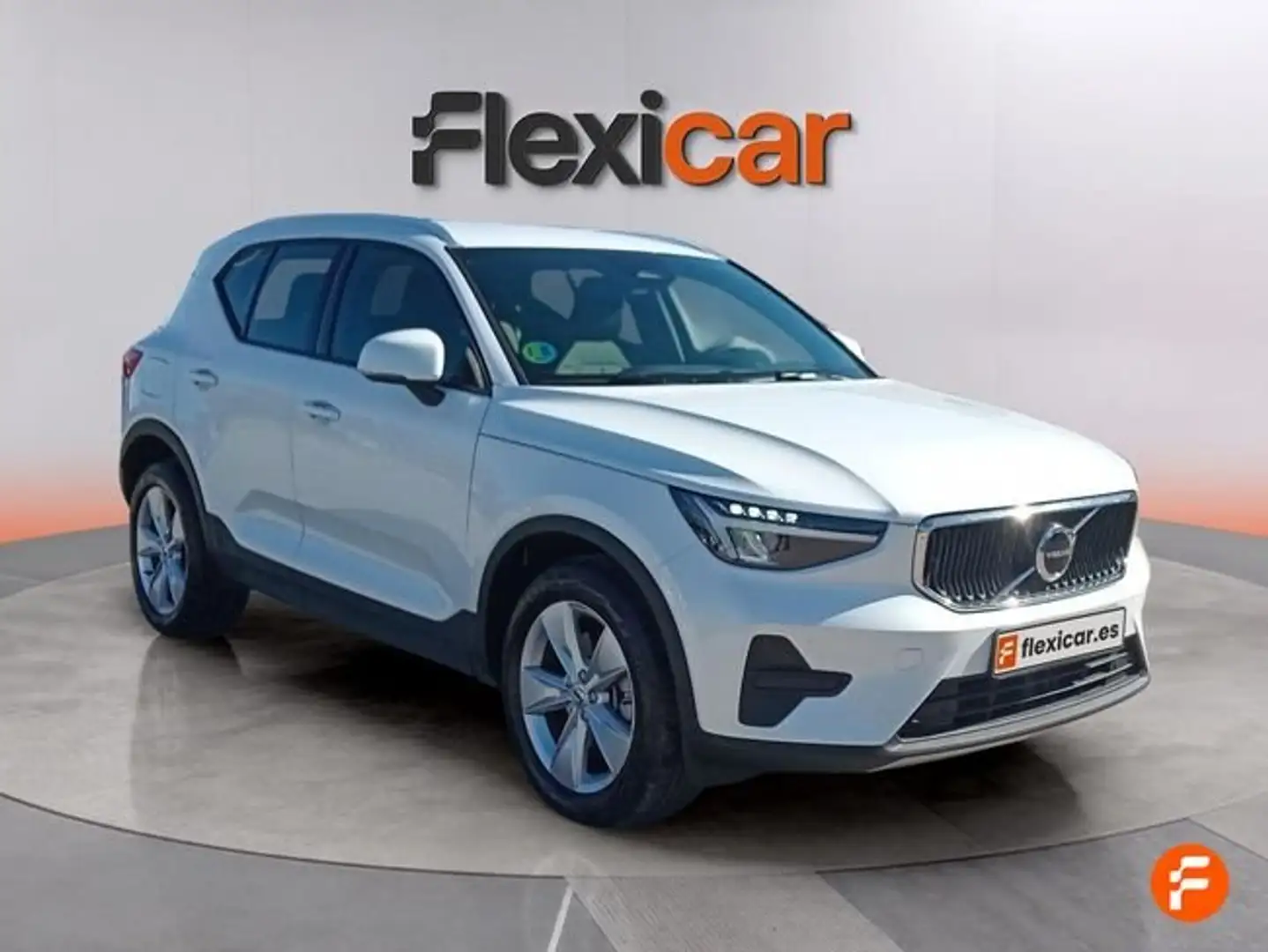 Volvo XC40 2.0 B3 G Essential Auto Blanco - 2