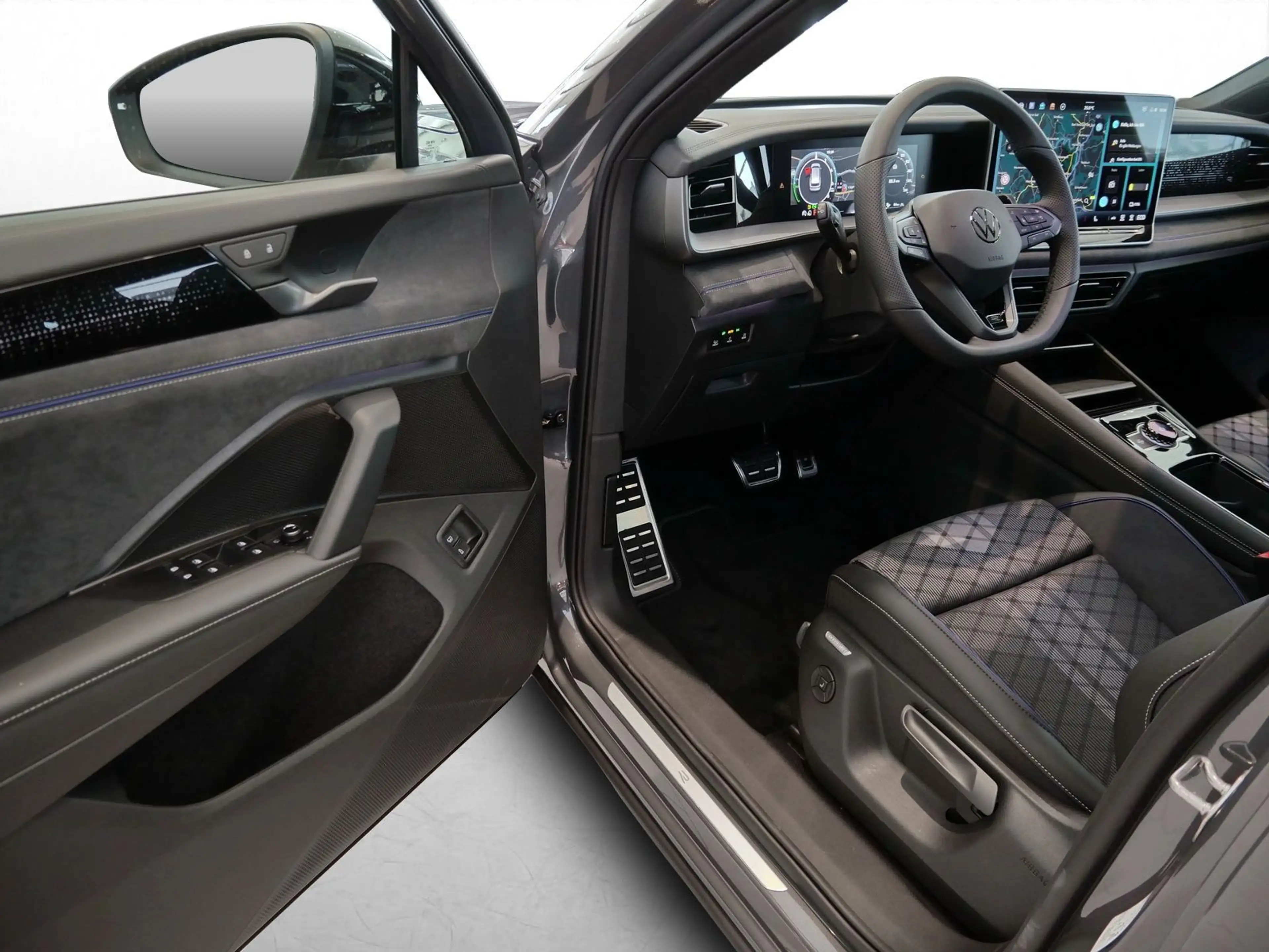 Volkswagen Tayron R-Line 1.5 eHybrid AHK*PDC*RFK*Massage — photo 15