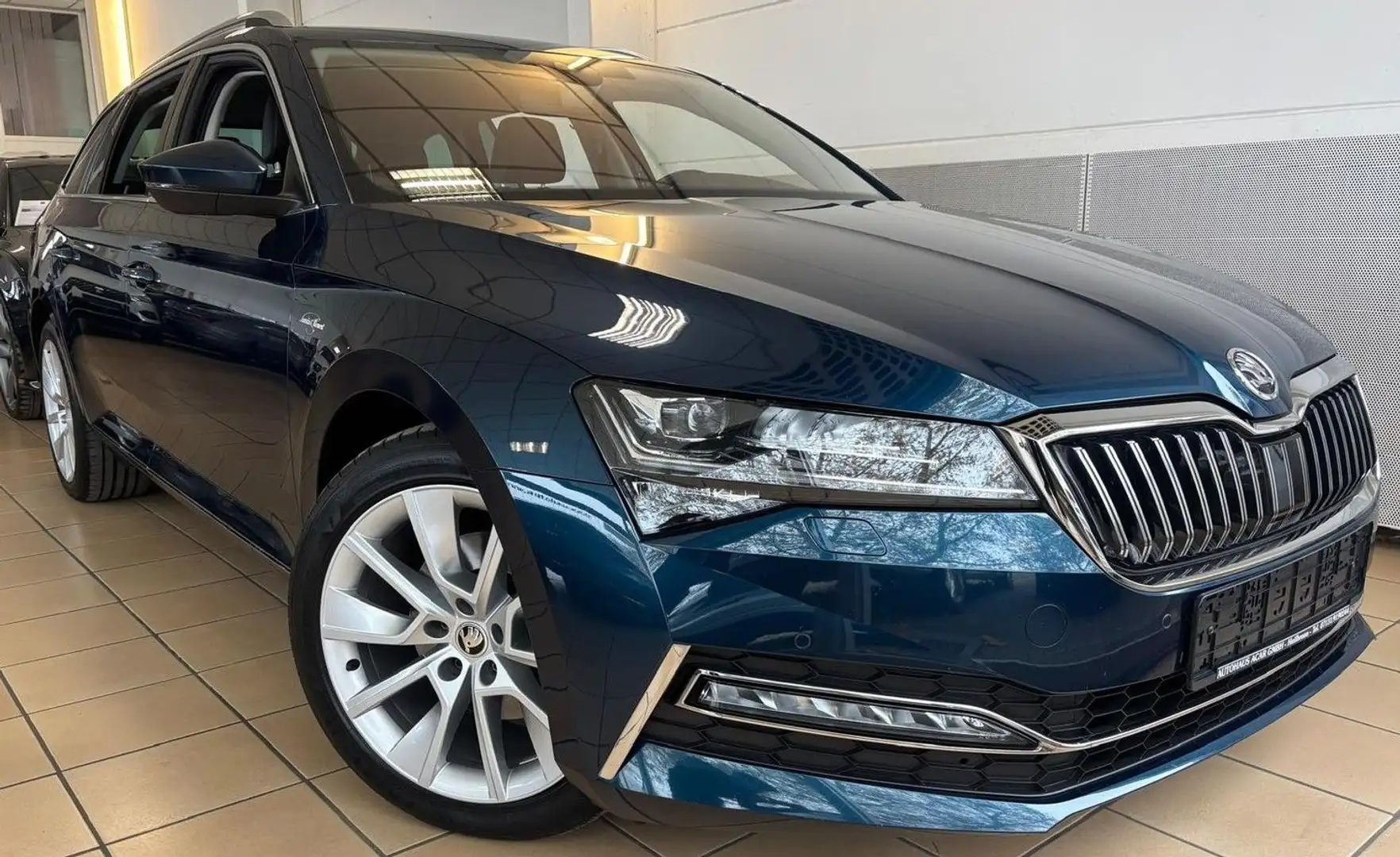 Skoda Superb 2.0 TDI L&K Virtual Kamera LED ACC Key-Go Bleu - 1