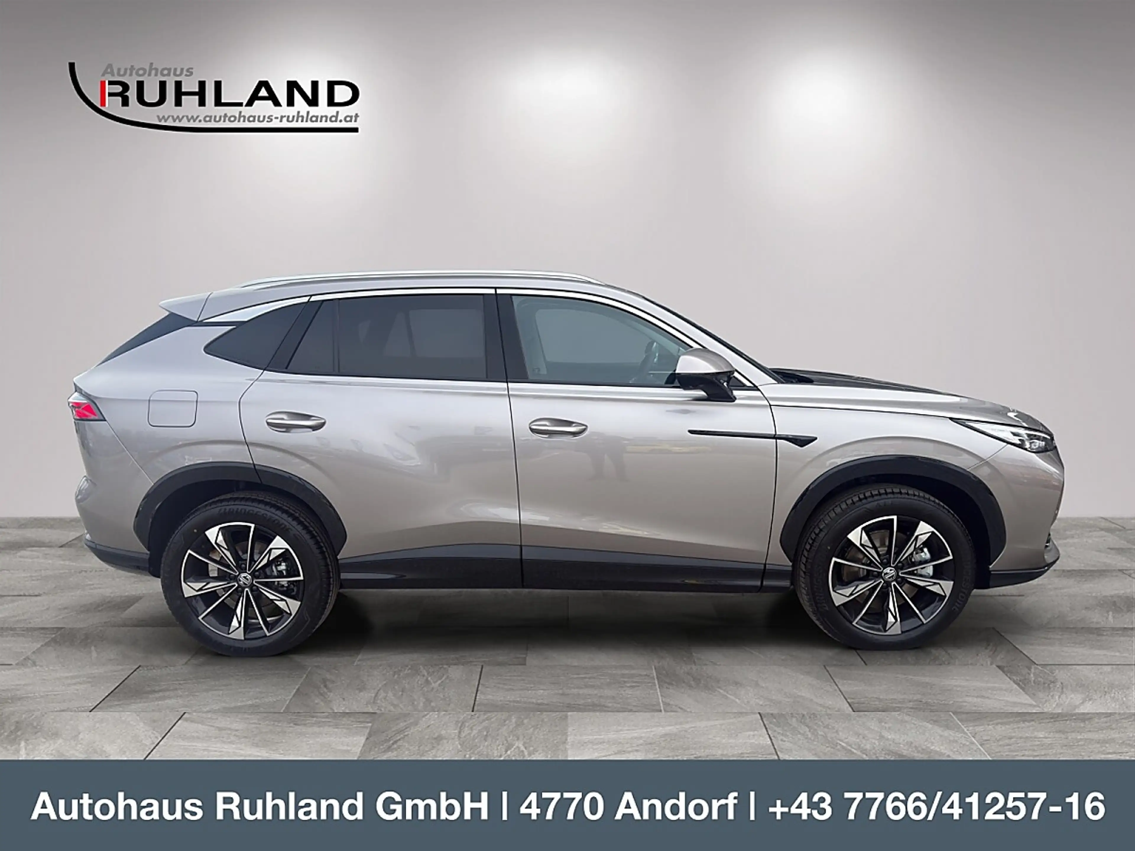 MG HS HEV+ Luxury Aut. *Winterkompletträder kostenlos* — photo 6