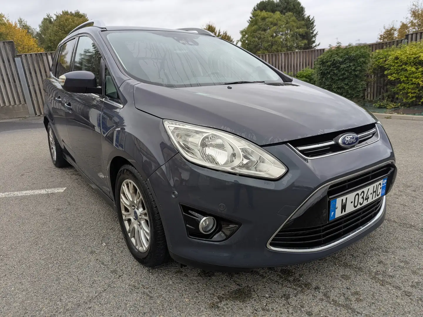 Ford C-Max C-MAX 2.0 TDCI 136 Titanium PowerShift A VO: Gris - 1