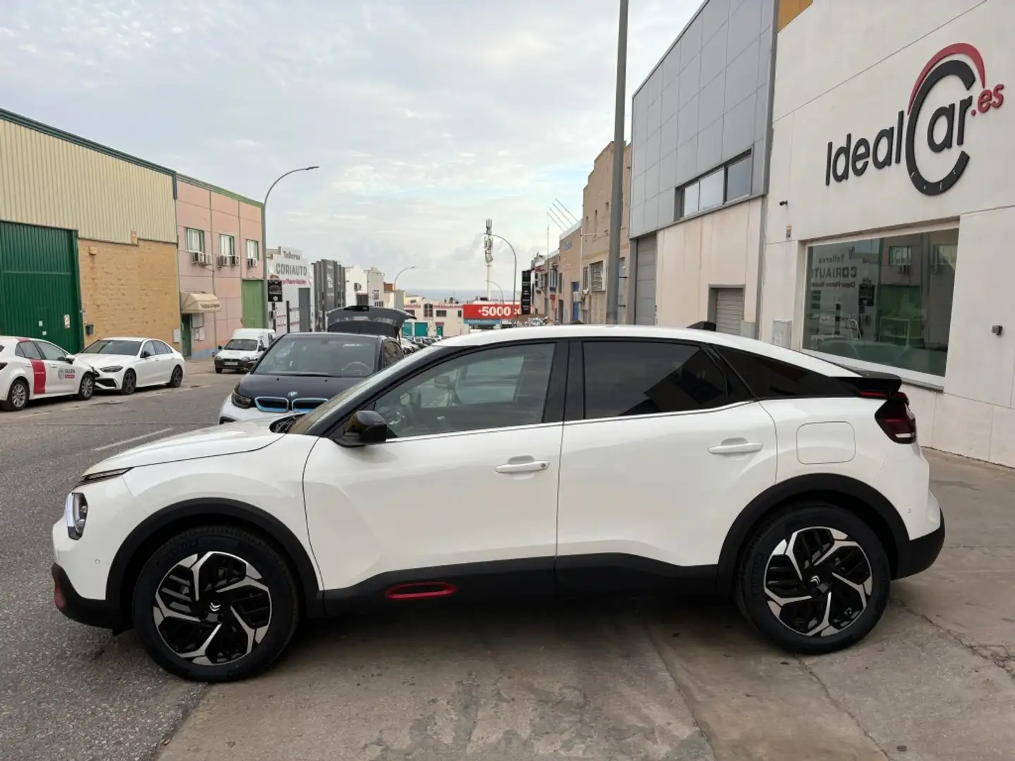 Citroen C4 1.2 PureTech Shine S&S 130 Blanc - 2