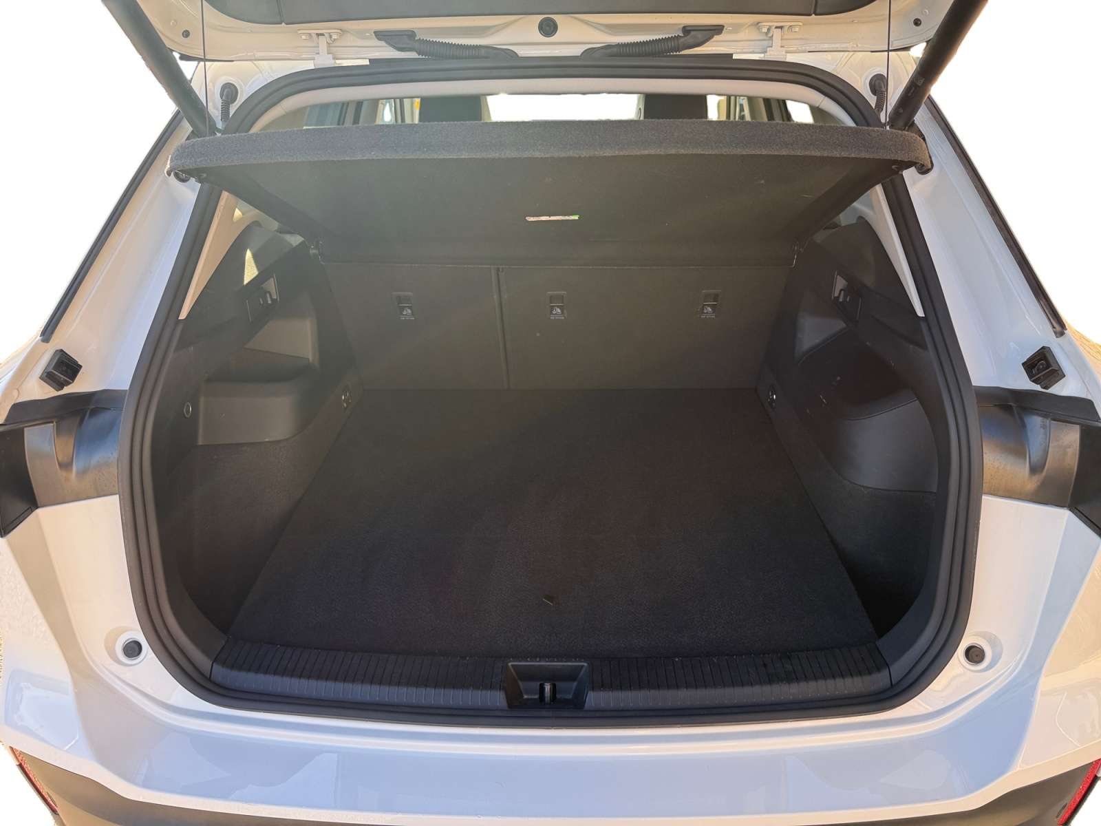 used 2026 Volkswagen Tiguan car, priced at $38,200