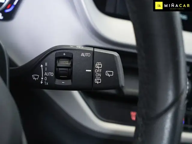 BMW 1 Series view 14