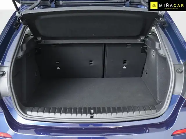 BMW 1 Series view 28