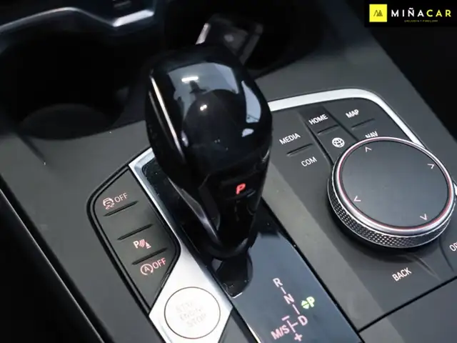 BMW 1 Series view 8