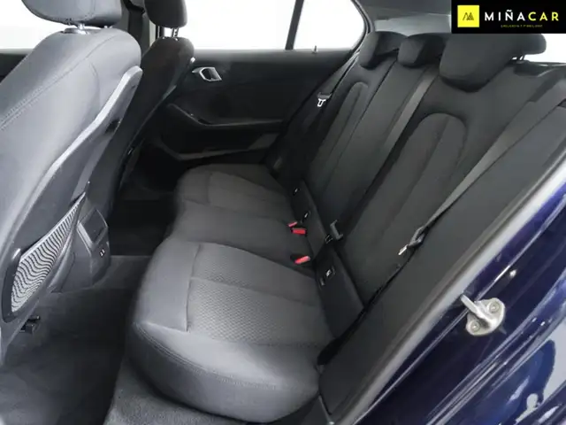 BMW 1 Series view 7