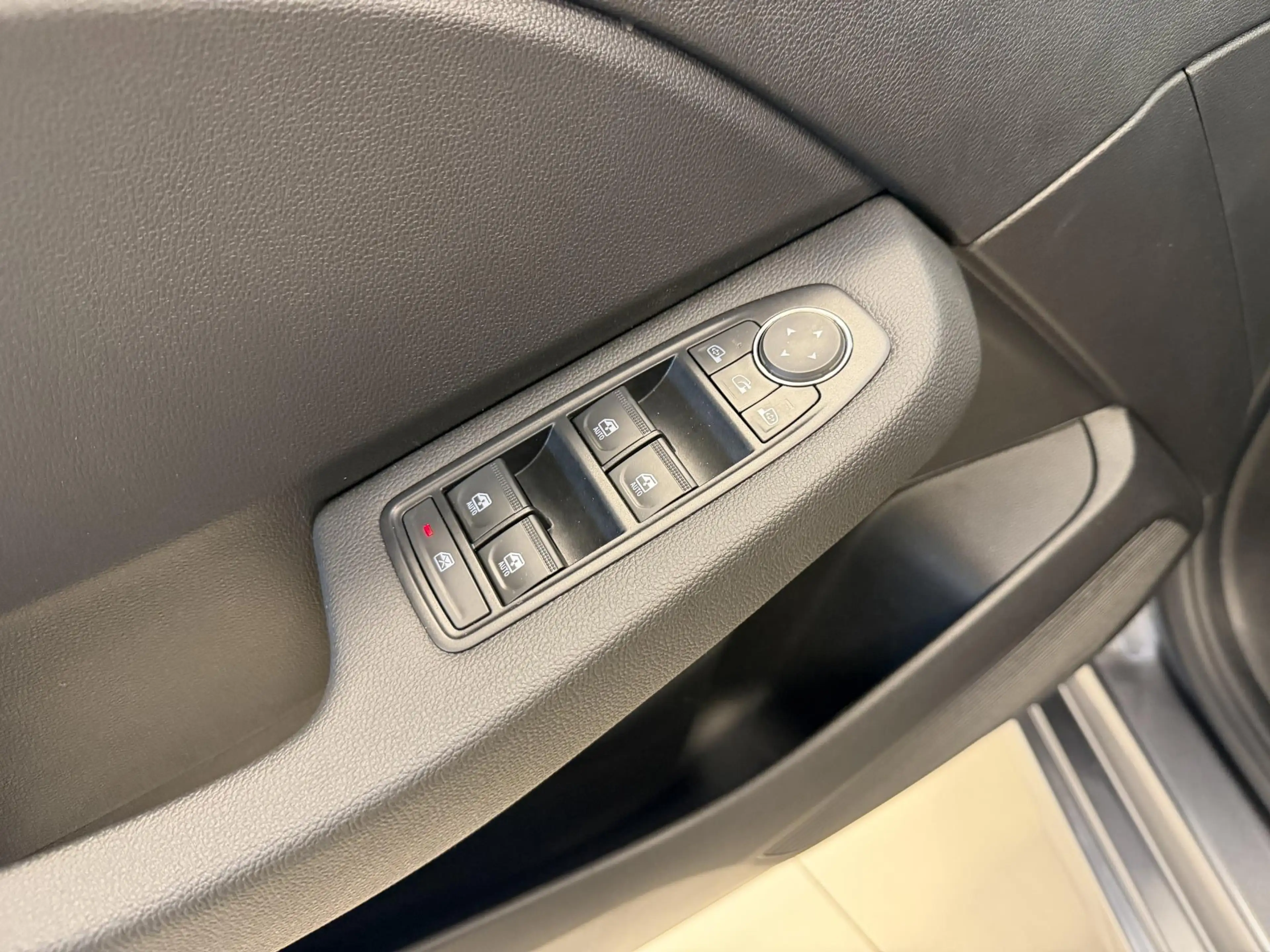 Mitsubishi Colt 1.0 MT Pure GARANTIE TOT 04-2035! . STOEL VERWARMI — photo 24
