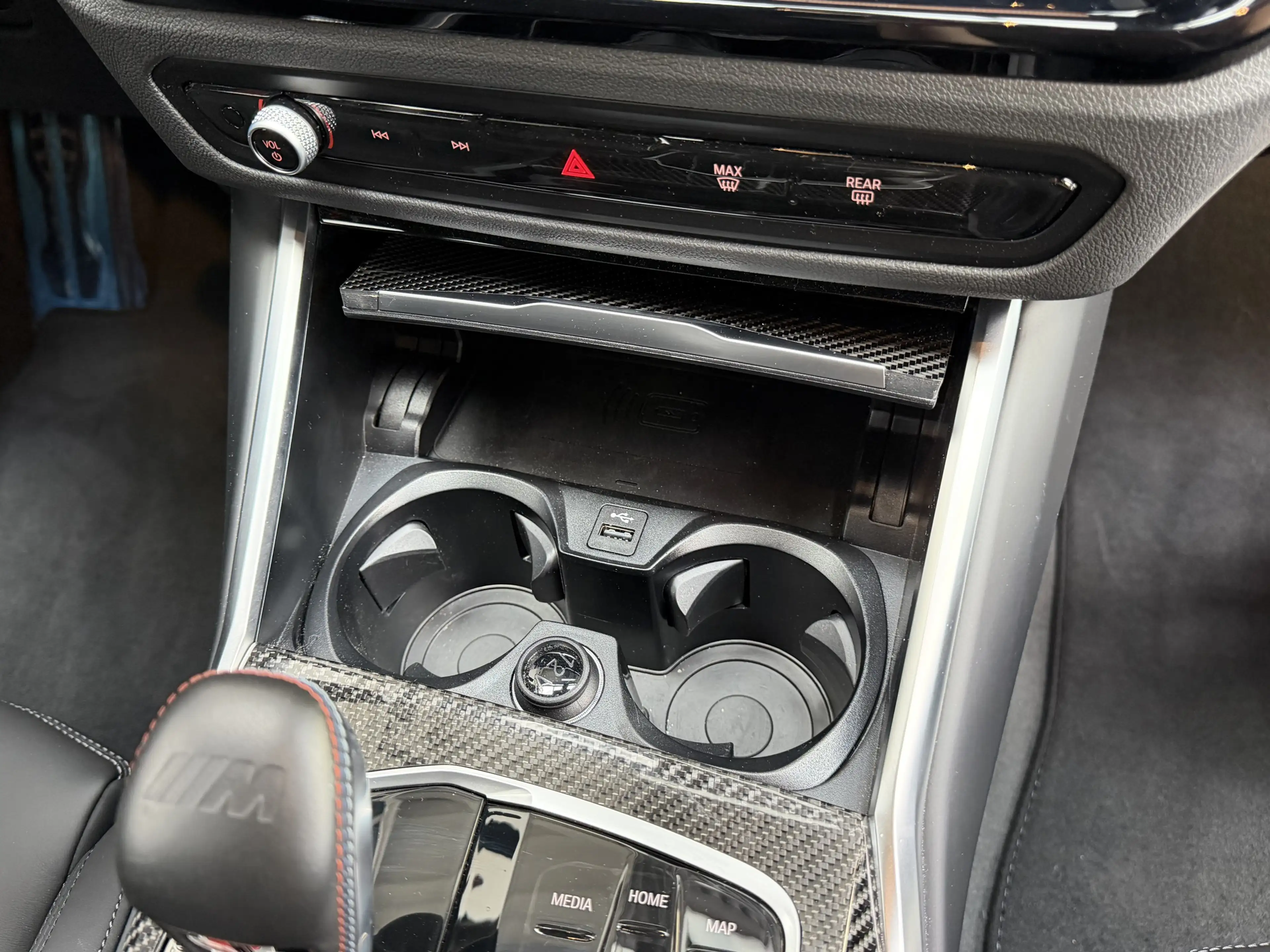 BMW M3 Comp xDr Sitzlüftung Ultimate Carbon ACC 360° — photo 29