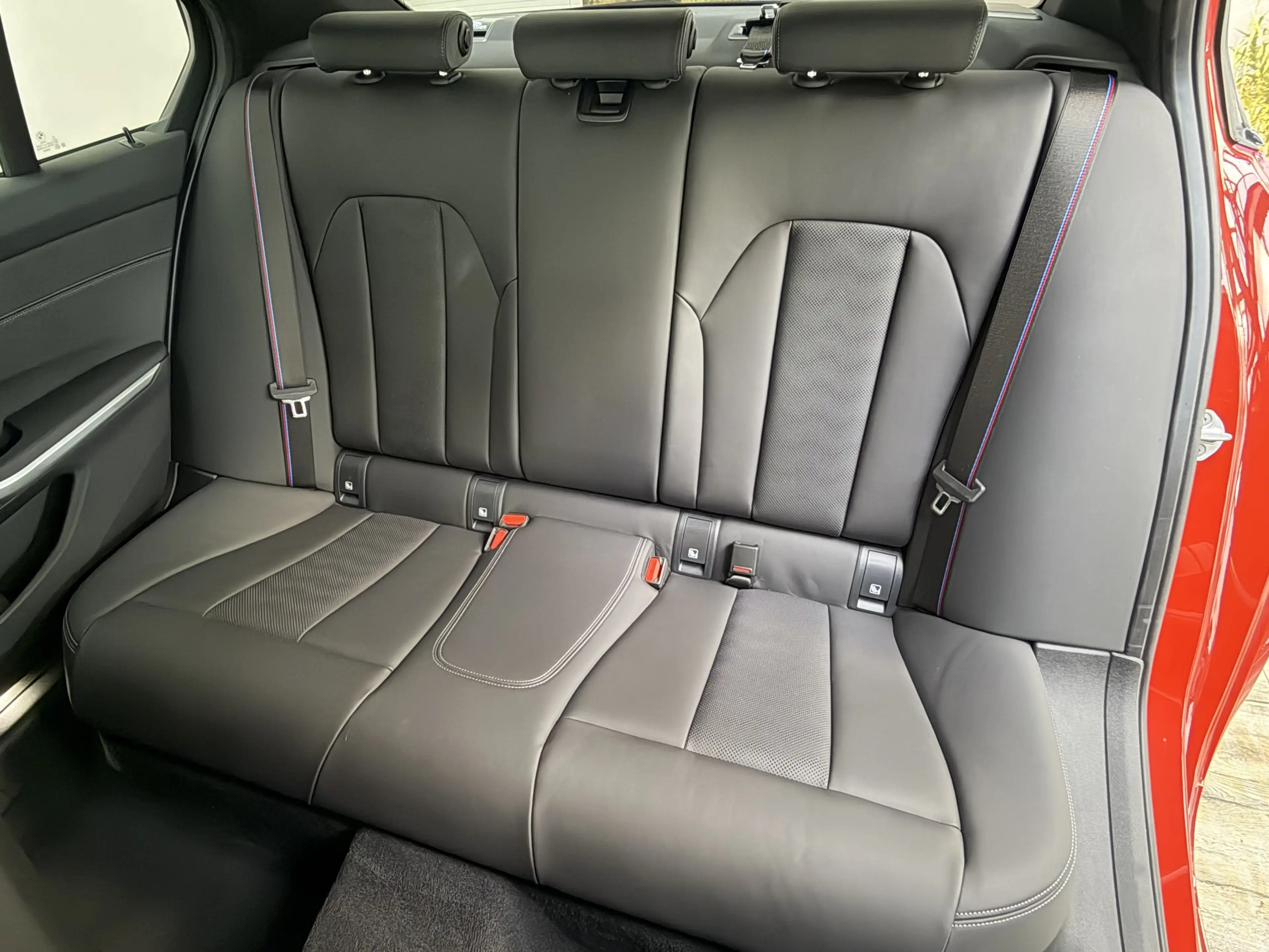 BMW M3 Comp xDr Sitzlüftung Ultimate Carbon ACC 360° — photo 16