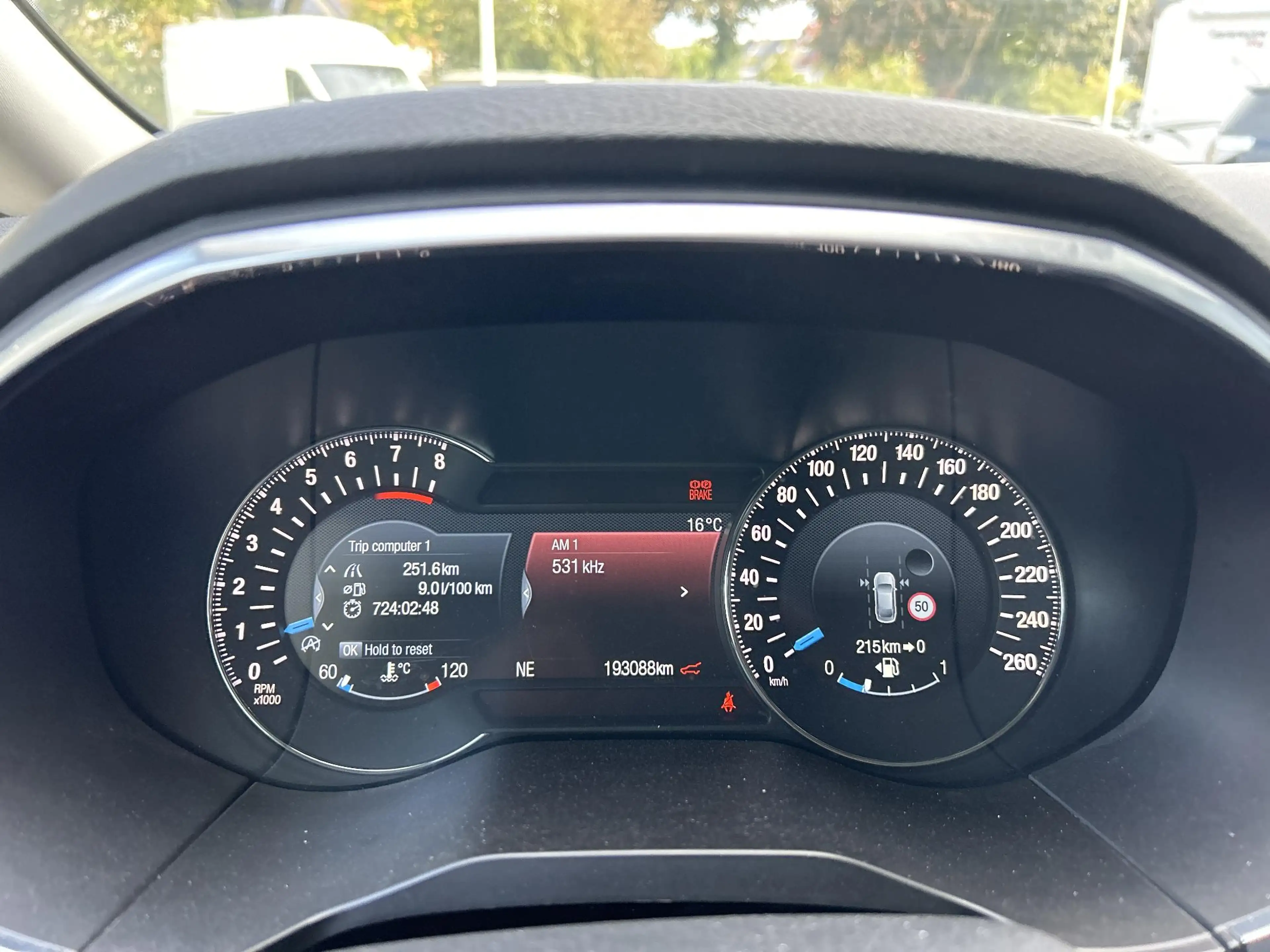 Ford S-Max 1.5 Titanium — photo 12
